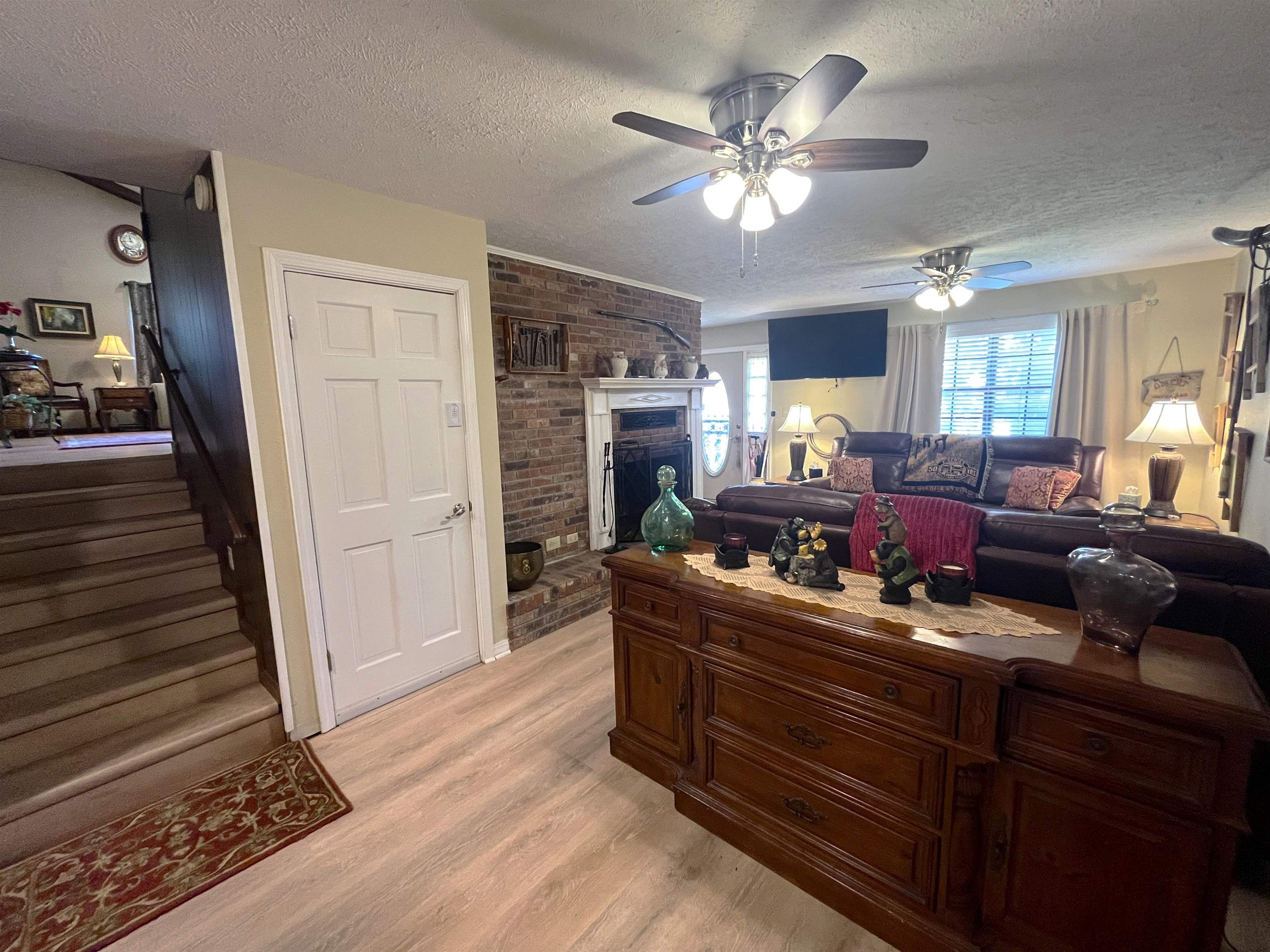 CROWN ADDITION - Residential