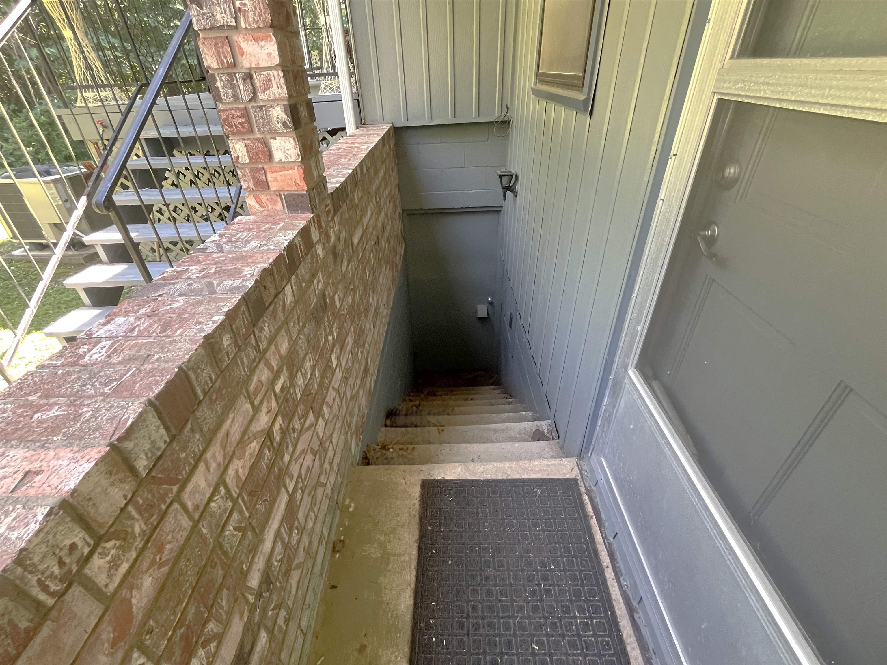 CROWN ADDITION - Residential