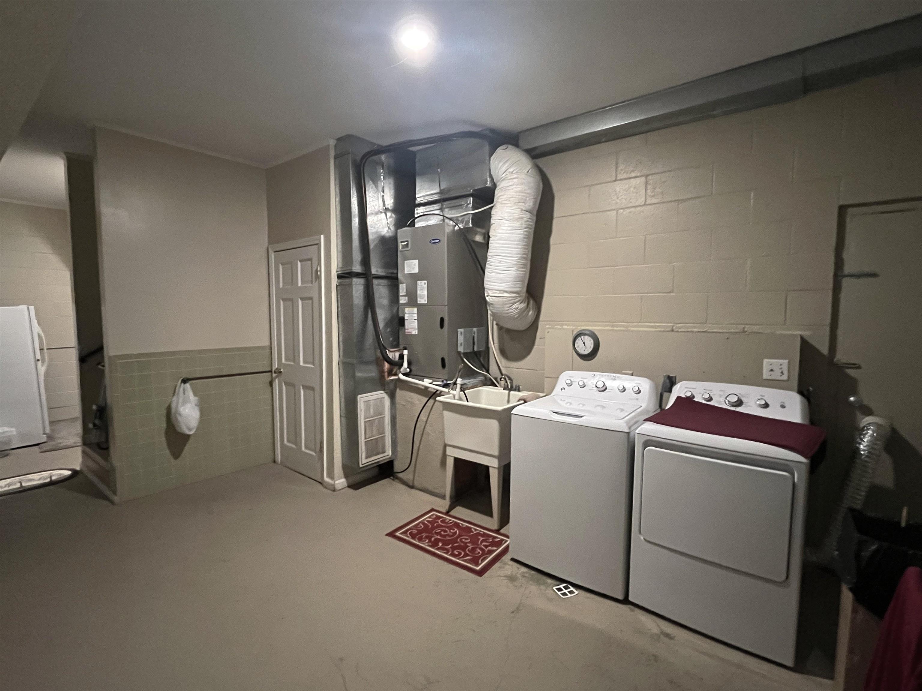 CROWN ADDITION - Residential