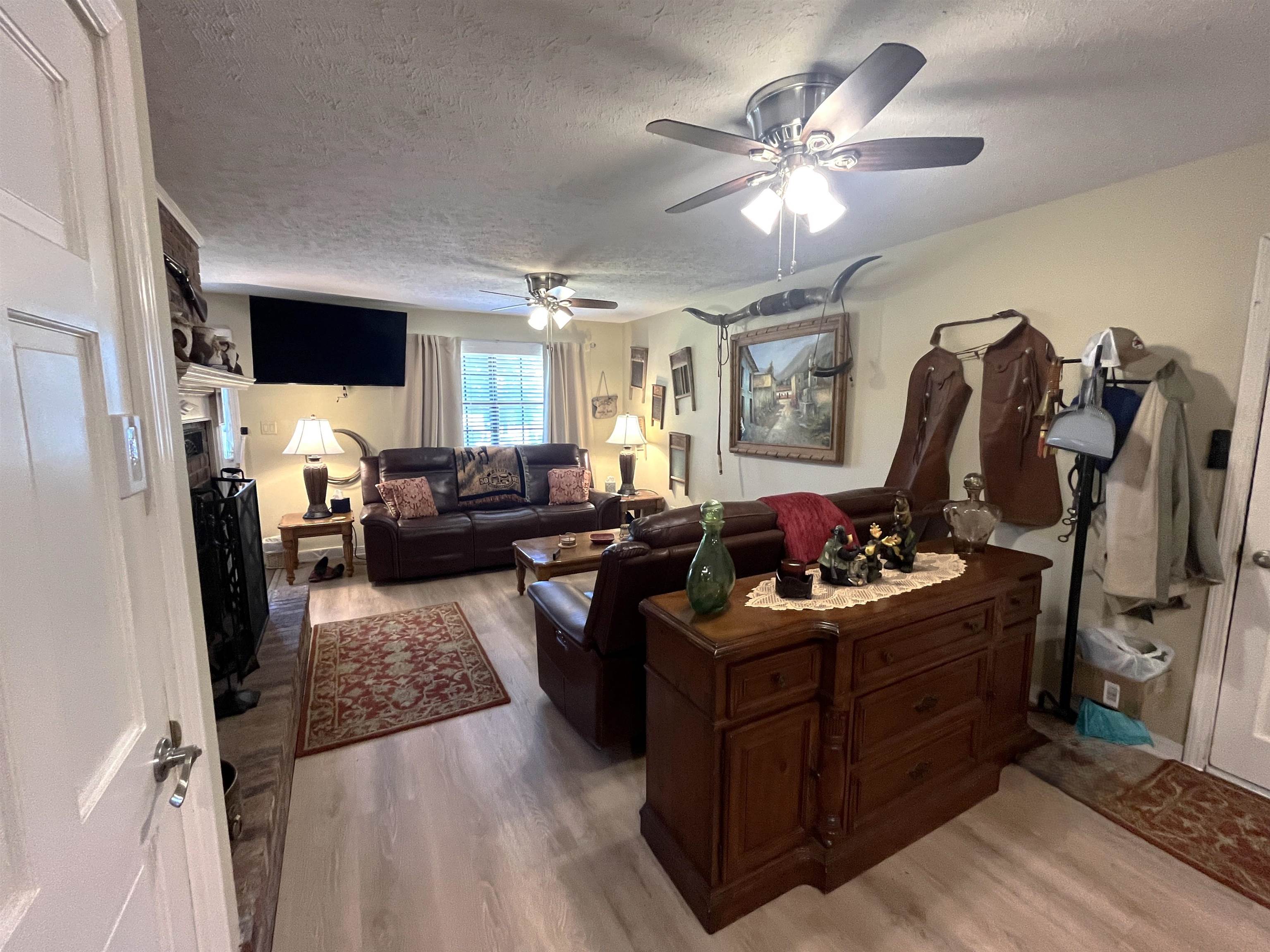 CROWN ADDITION - Residential