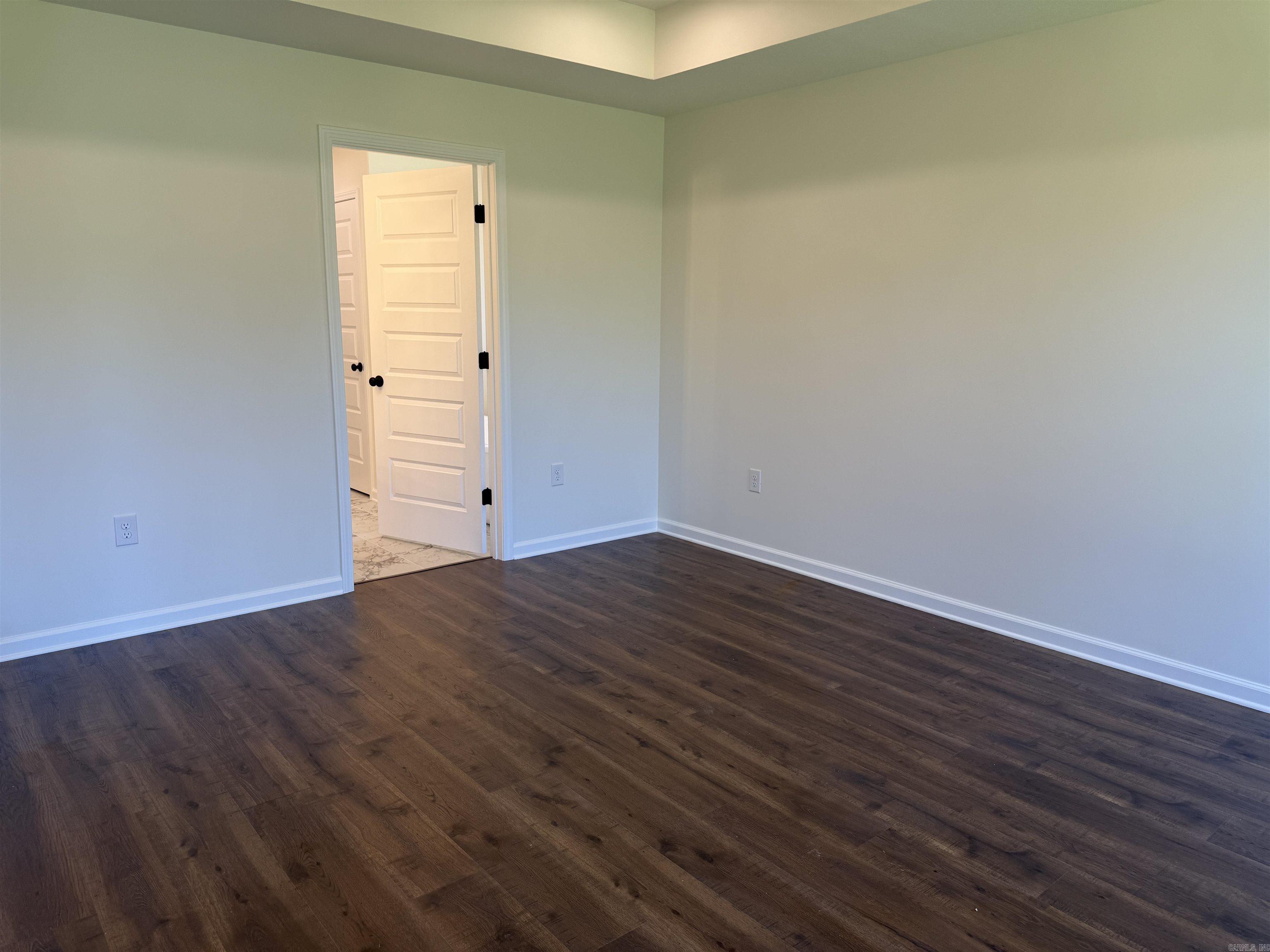 SIERRA HILLS - Residential