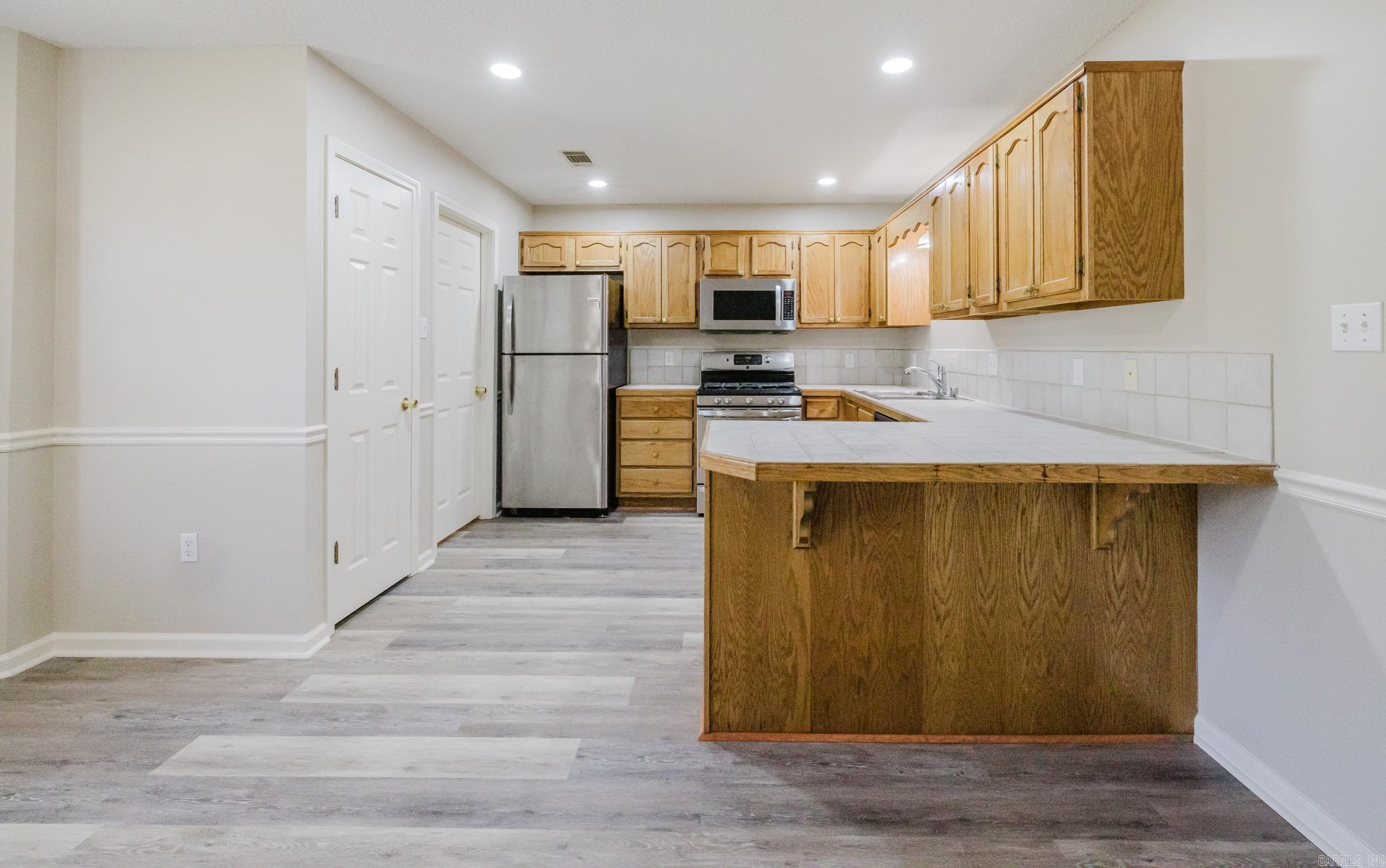NORTHRIDGE - Residential