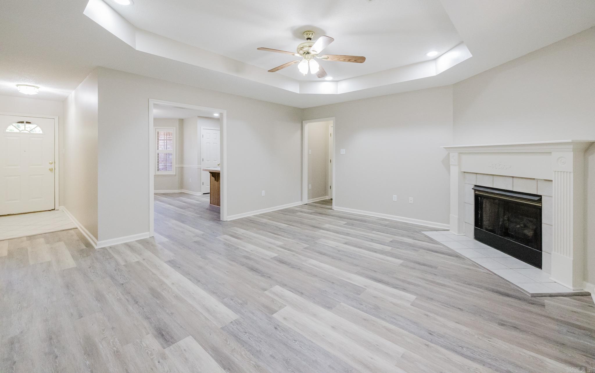 NORTHRIDGE - Residential