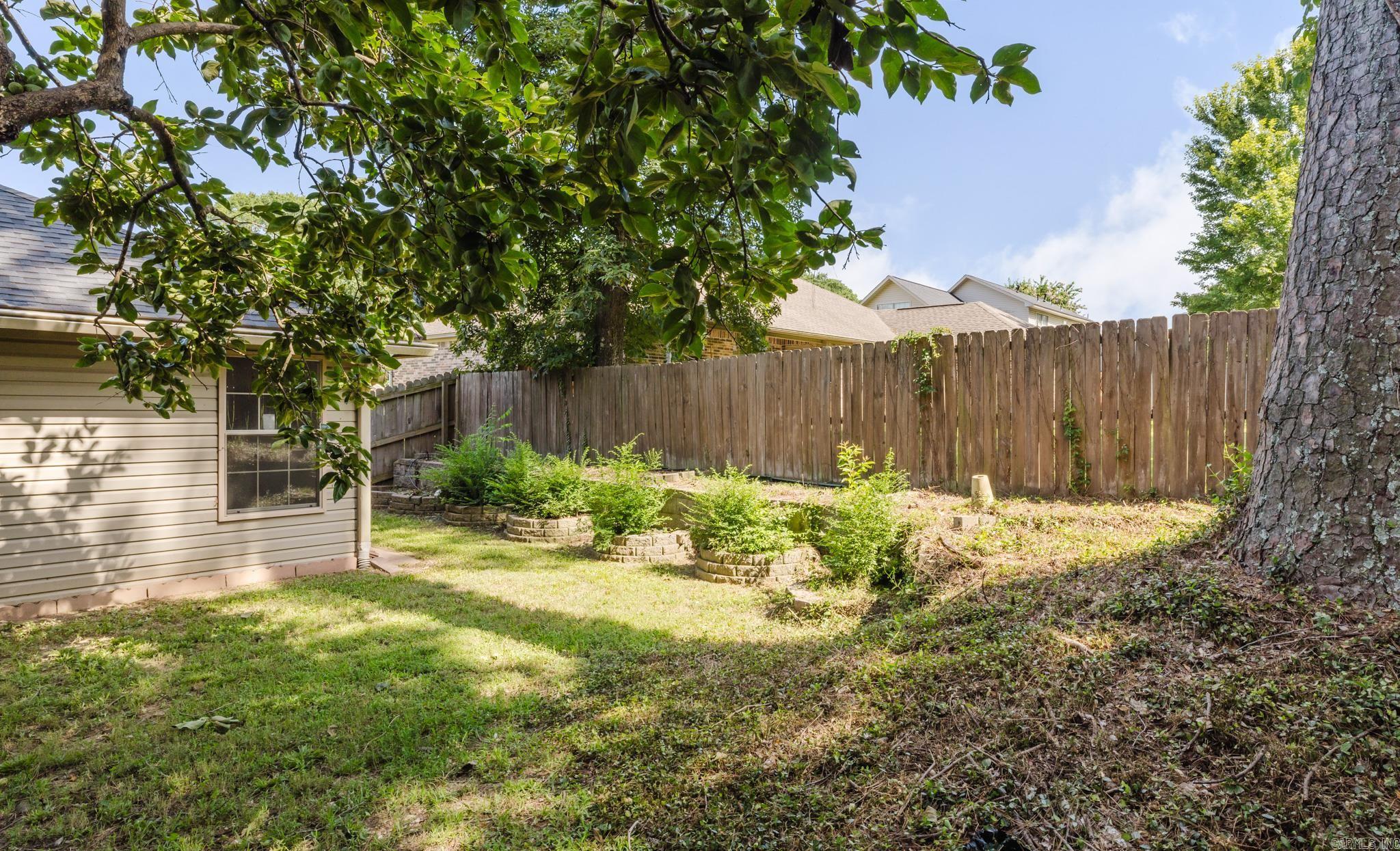 NORTHRIDGE - Residential
