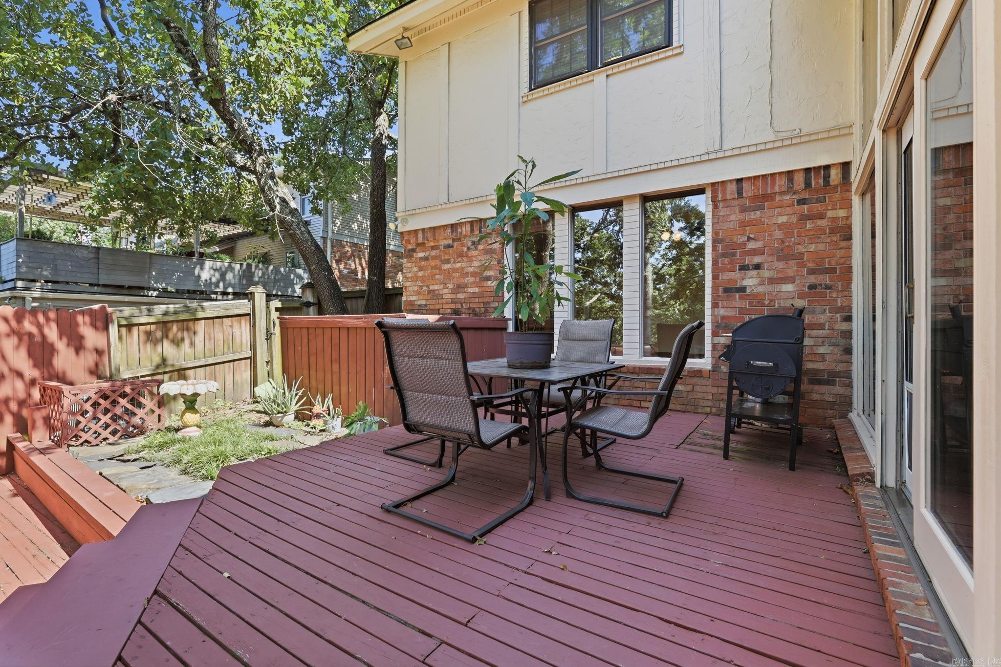 SHADY VALLEY - Residential