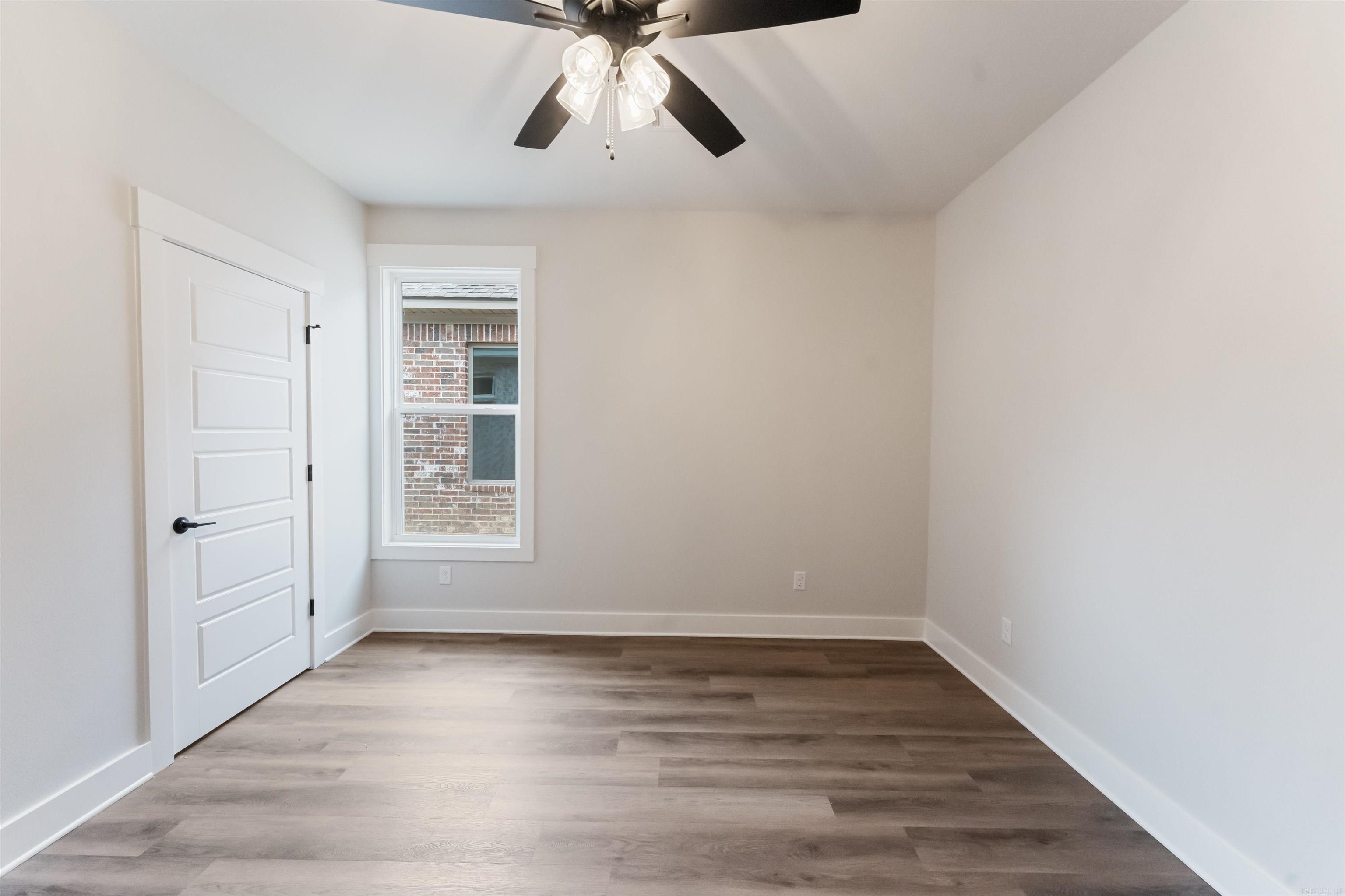 HUNTER CROSSING - Residential