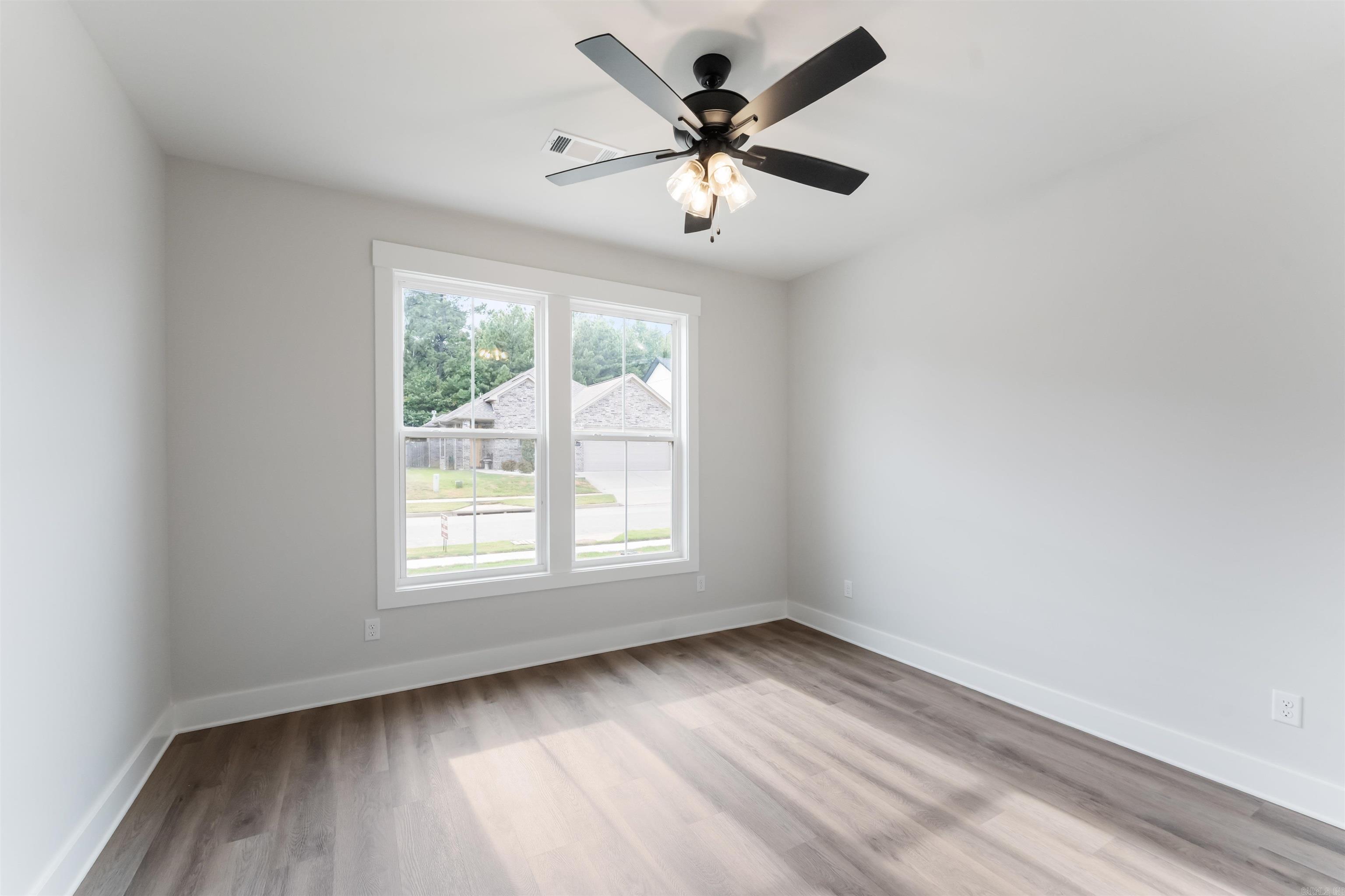 HUNTER CROSSING - Residential
