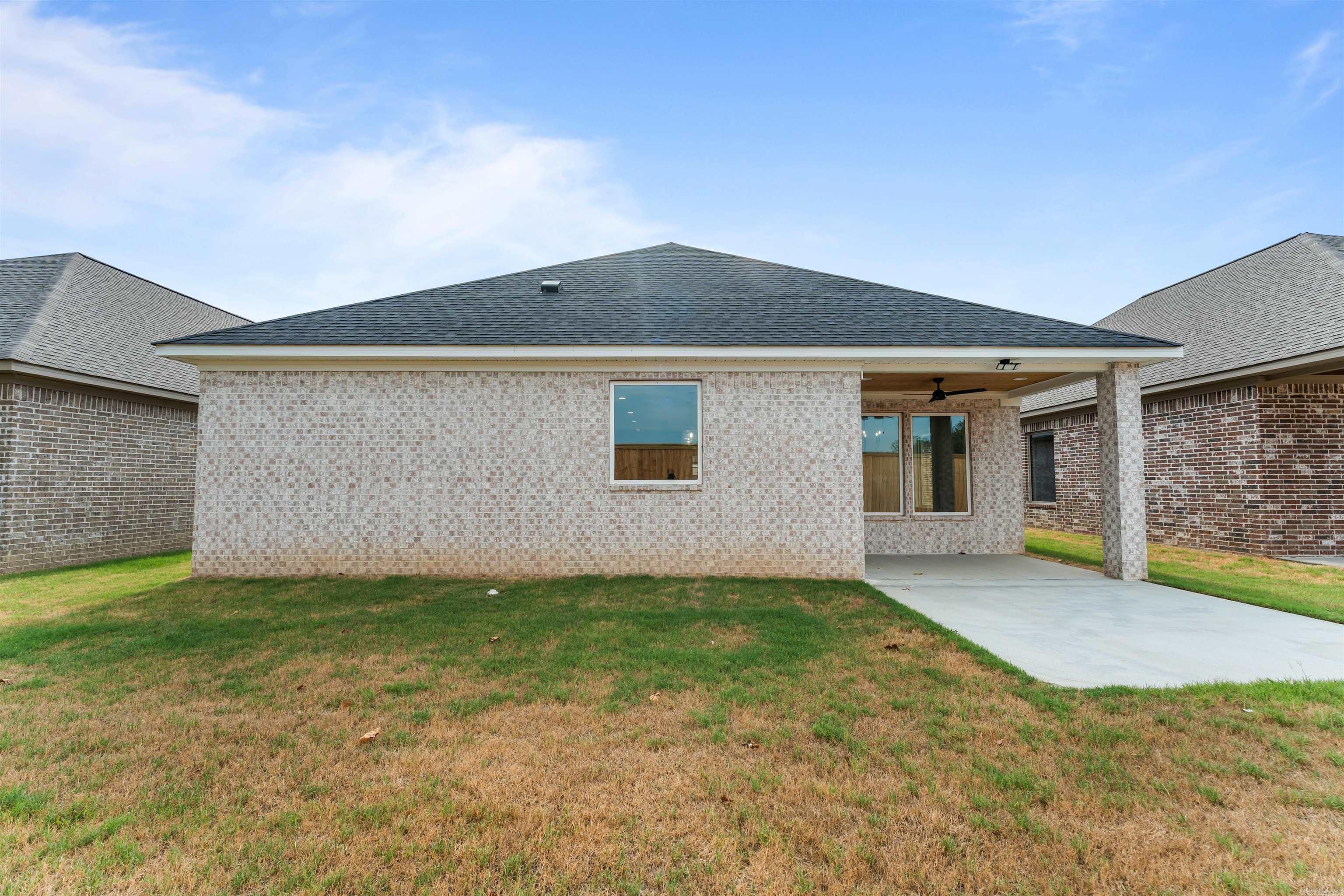 HUNTER CROSSING - Residential