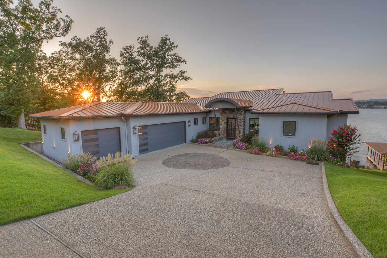 Point on Wilson Point - Residential