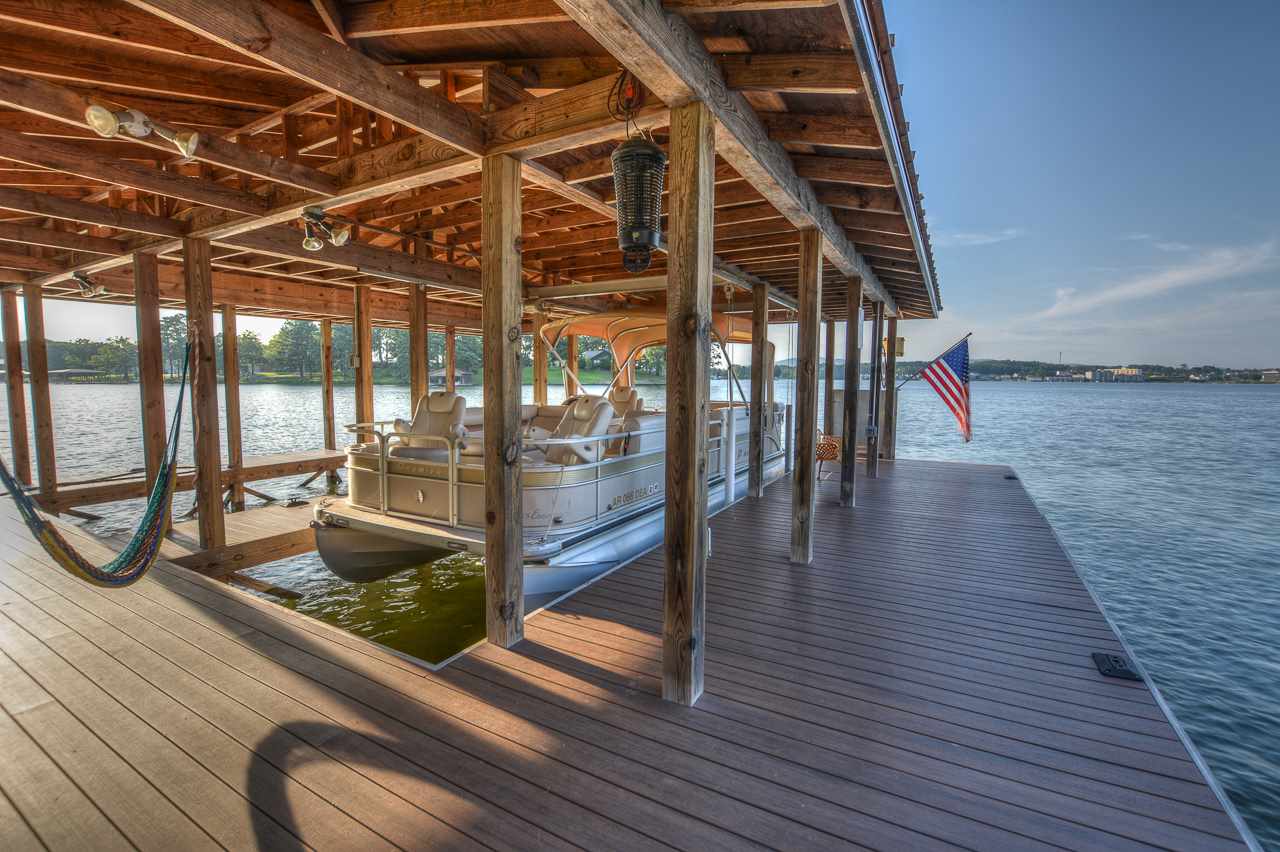 Point on Wilson Point - Residential