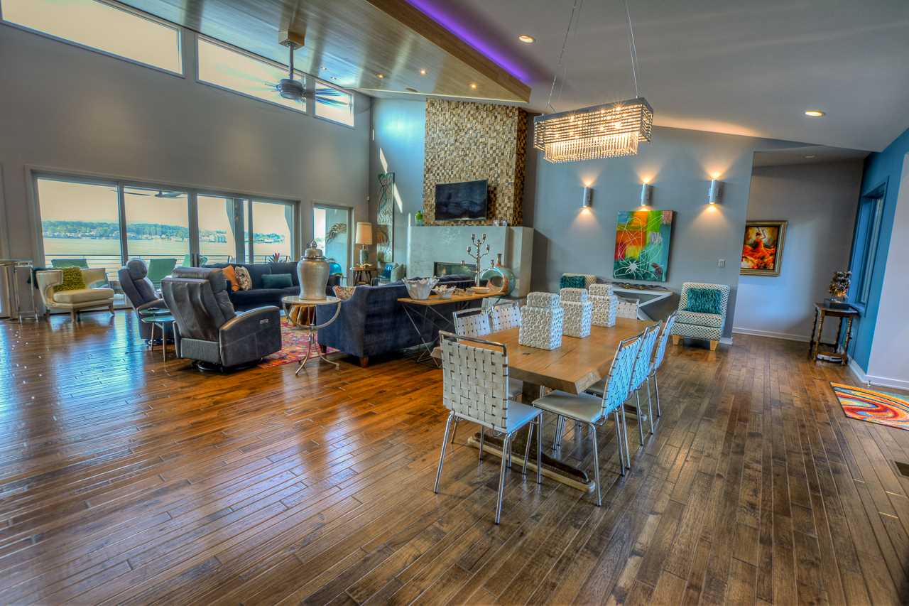 Point on Wilson Point - Residential