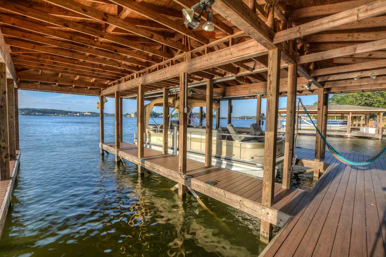 Point on Wilson Point - Residential