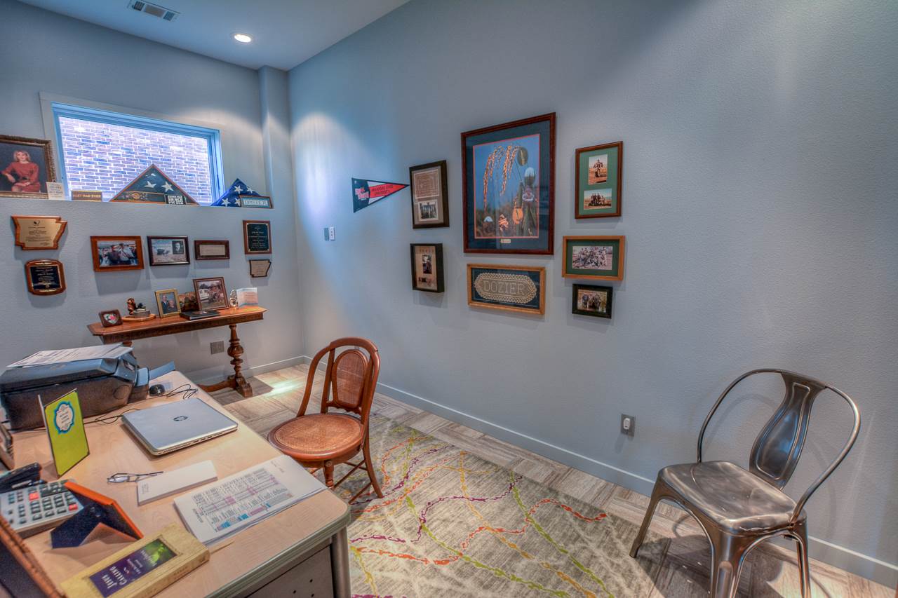 Point on Wilson Point - Residential