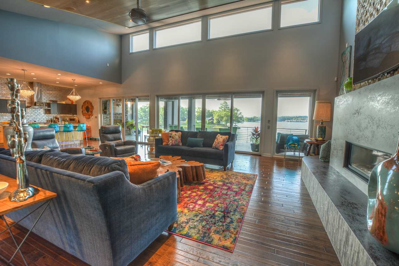 Point on Wilson Point - Residential