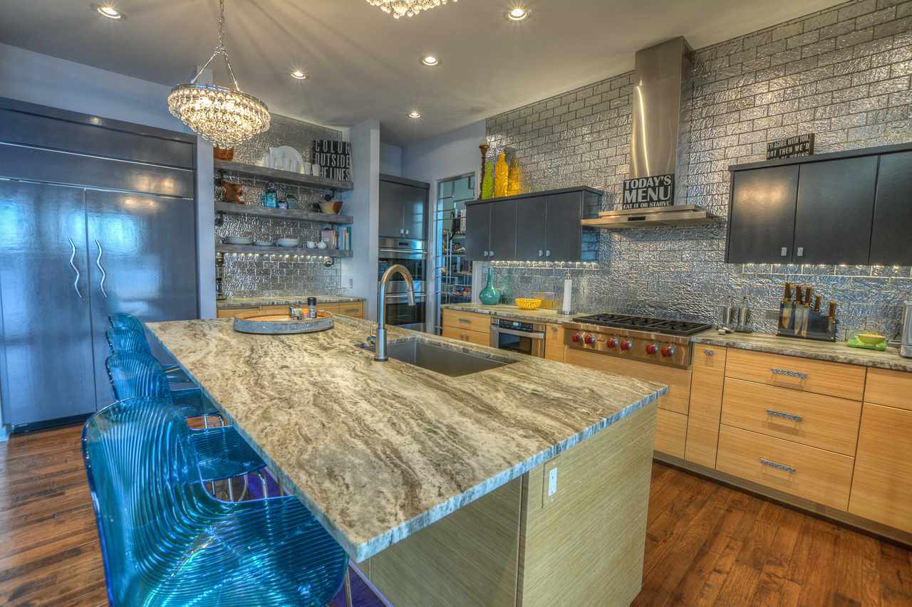 Point on Wilson Point - Residential