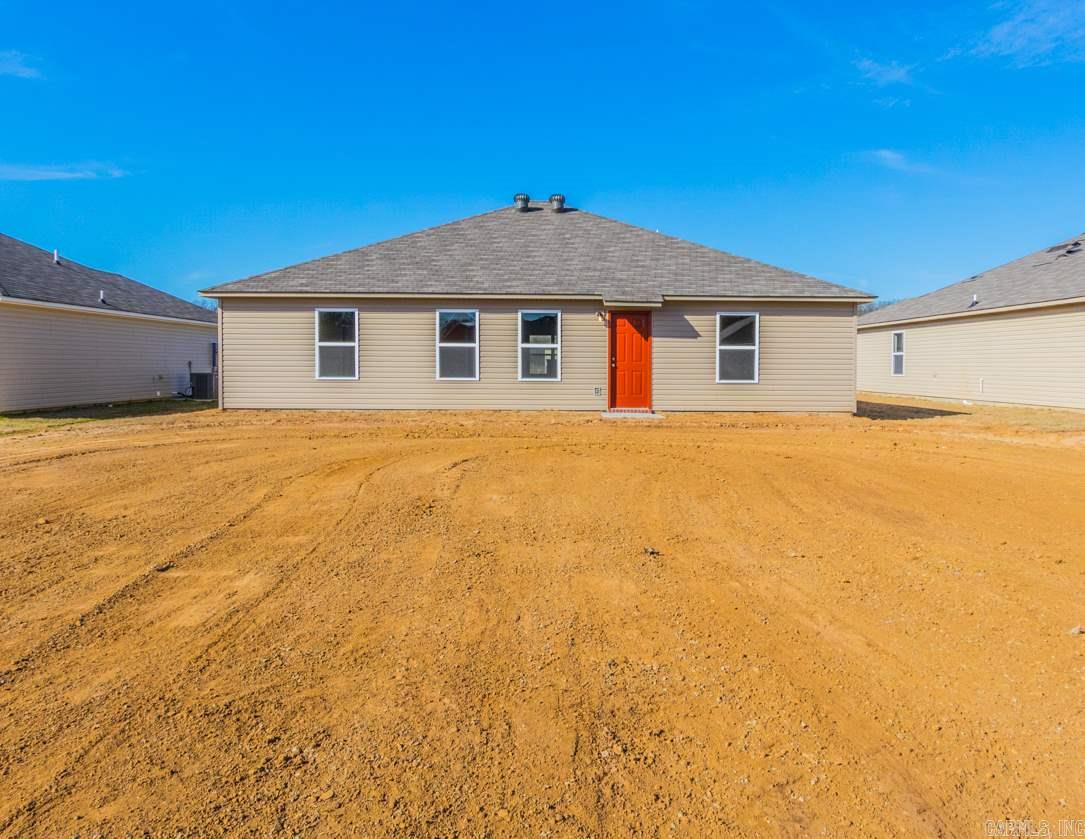 WOODLANDS EDGE - Residential