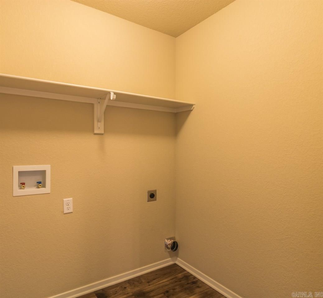 WOODLANDS EDGE - Residential