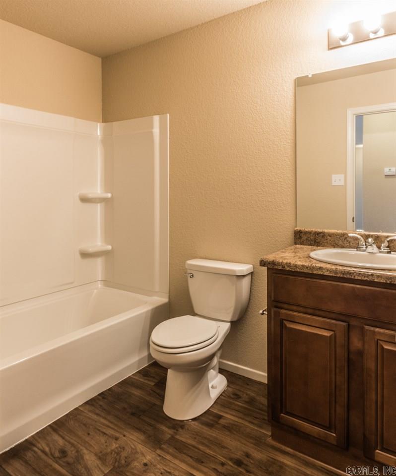 WOODLANDS EDGE - Residential