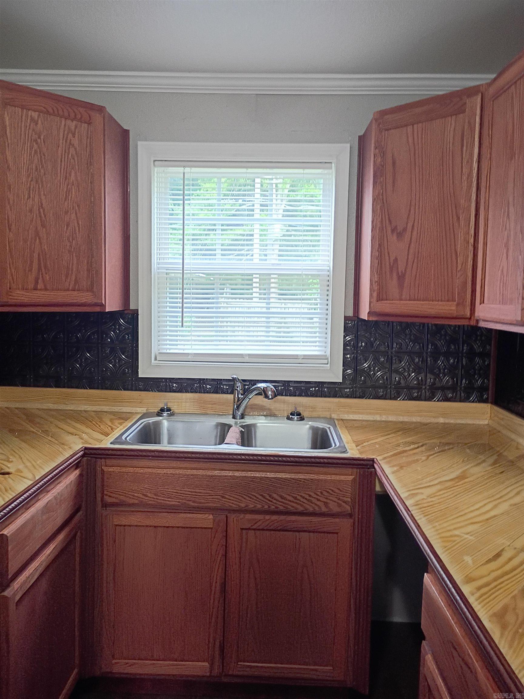 LAFFLERS SURVEY - Residential