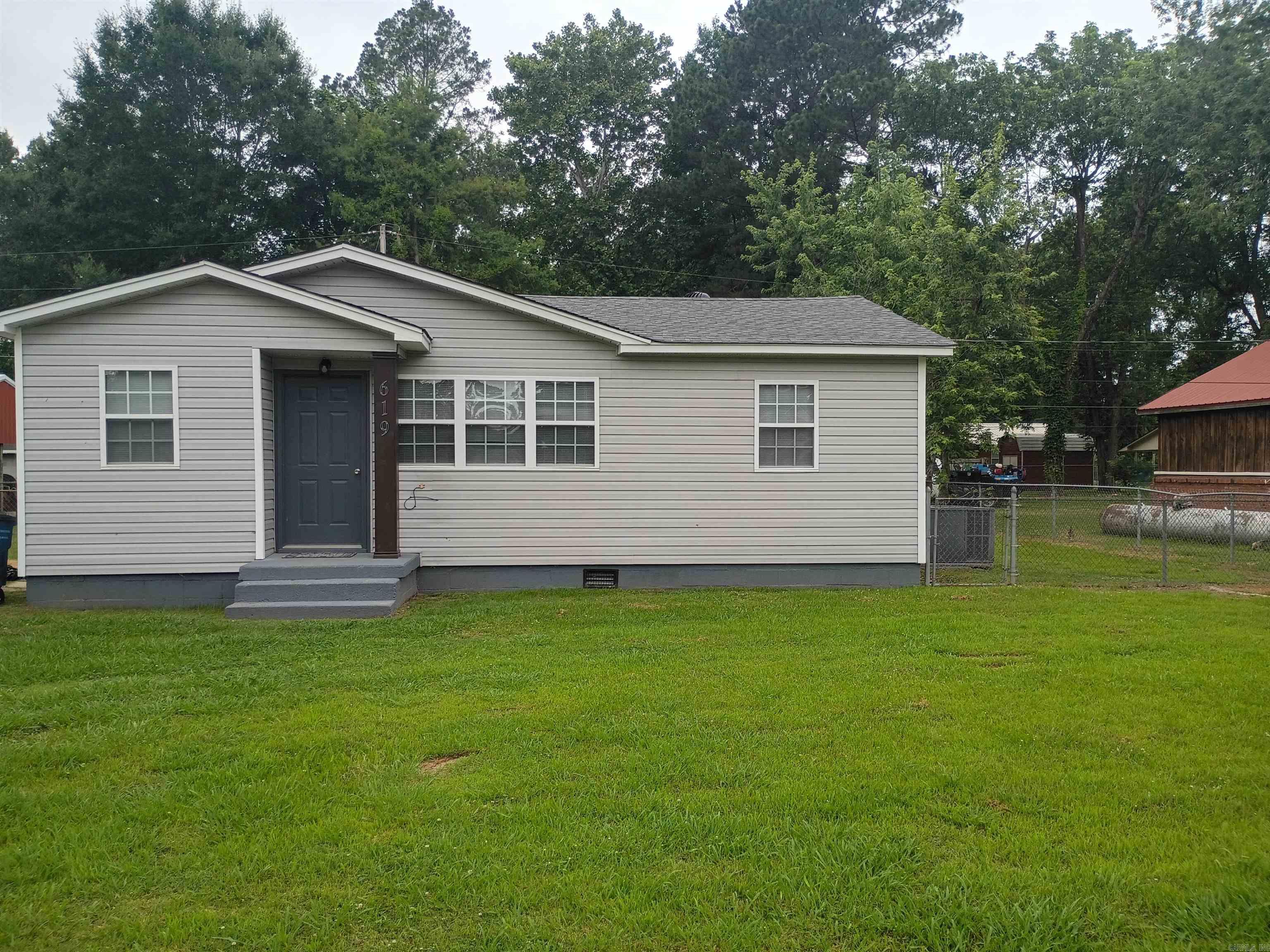 LAFFLERS SURVEY - Residential