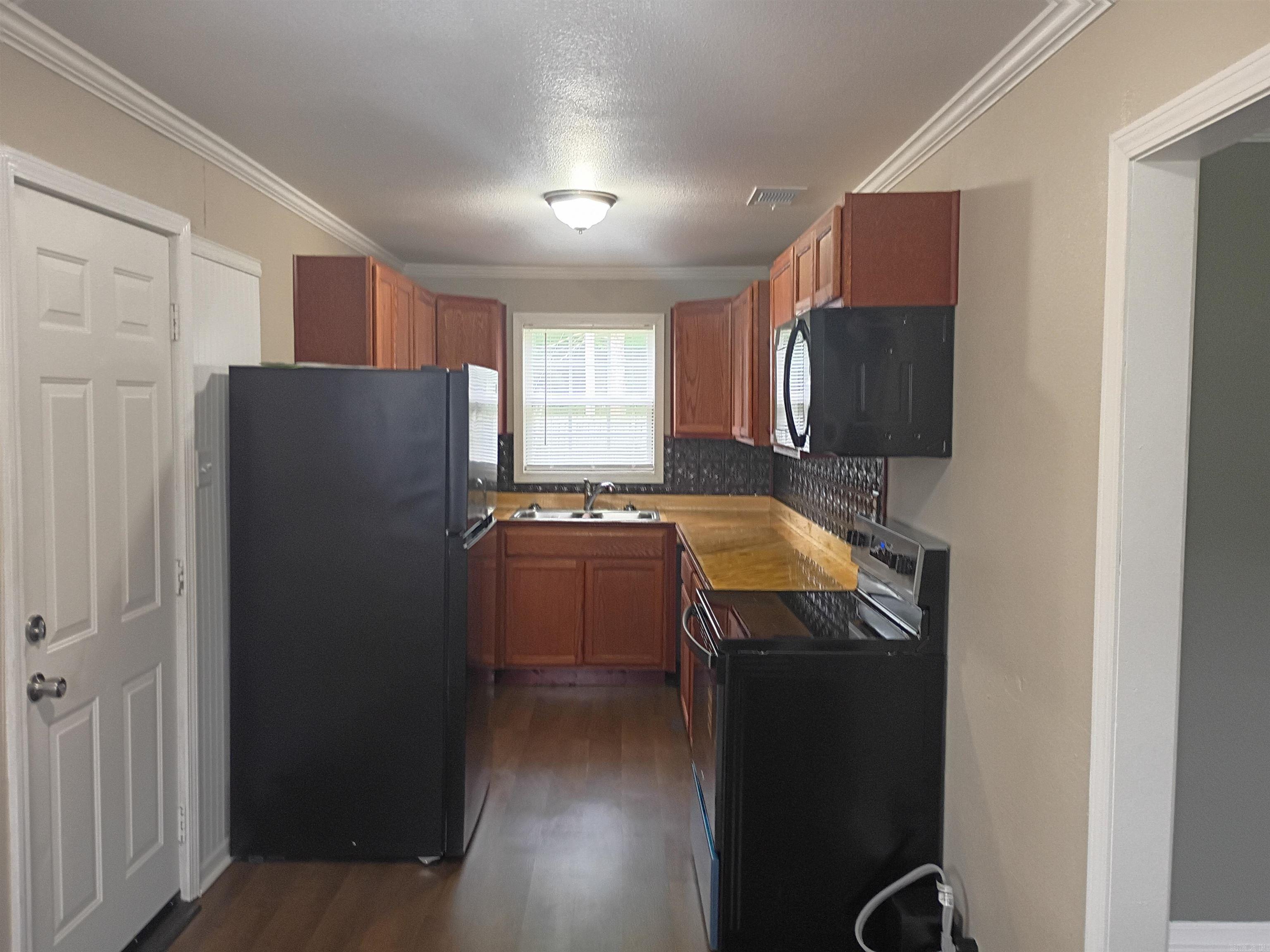 LAFFLERS SURVEY - Residential