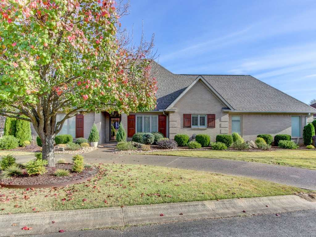 AWESOME LAKE HOUSE. IT'S GOT THE VIEW.THE DOUBLE STALL DOCK, IN LAW SUITE,GENERATOR,SPLINKLER SYSTEM,SAFE ROOM, HEATED PORCH, FENCED,ON LEVEL GROUND AND MUCH MORE