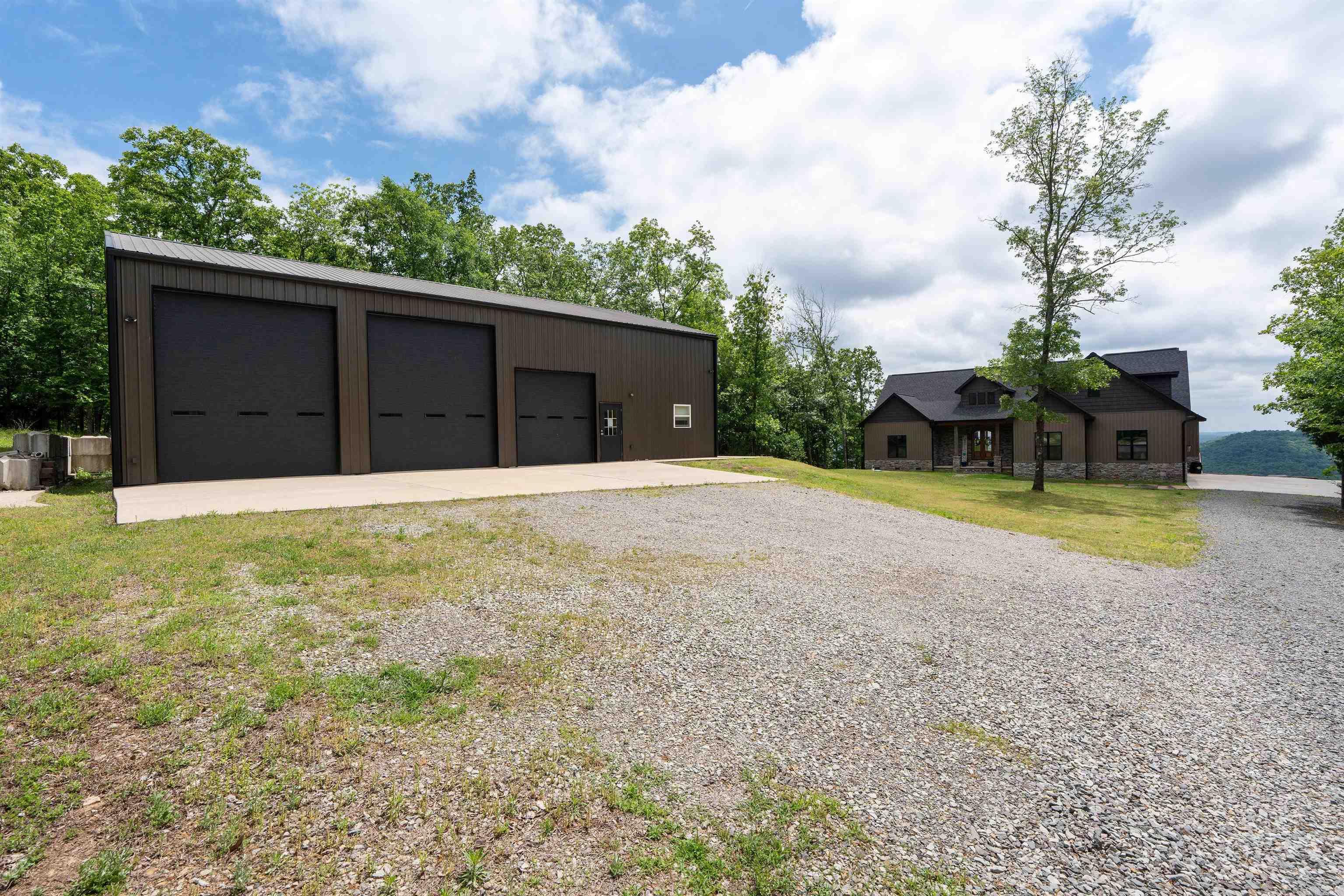 WINDCHASE - Residential