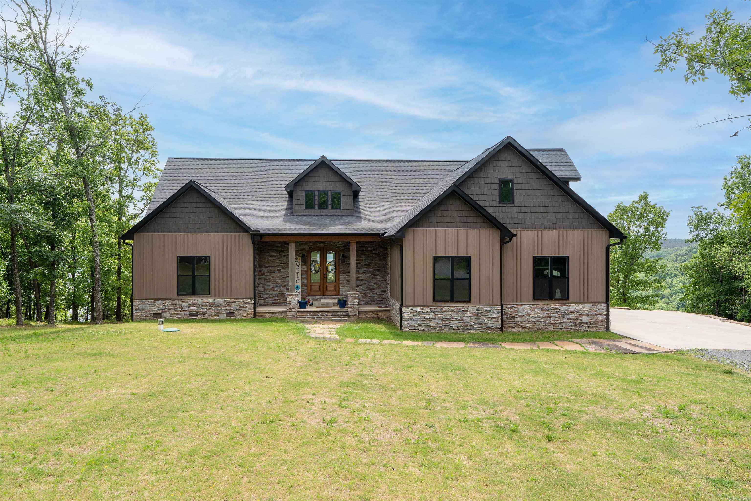 WINDCHASE - Residential