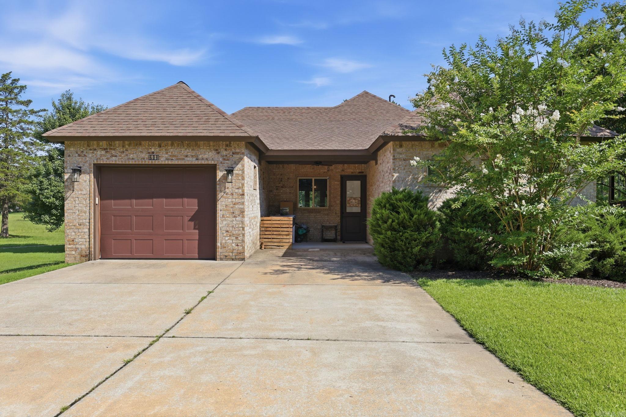 CREEK SIDE COTTAGES - Residential