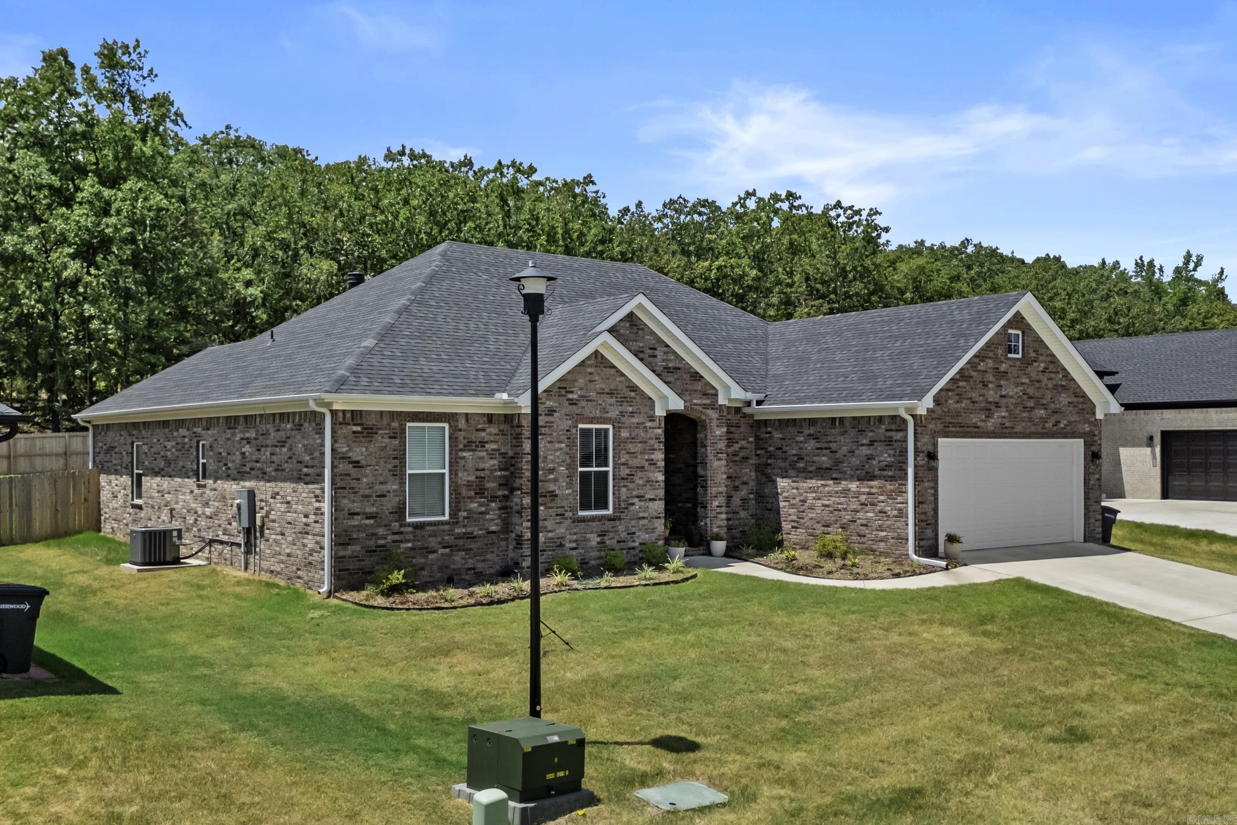MILLERS GLENN - Residential