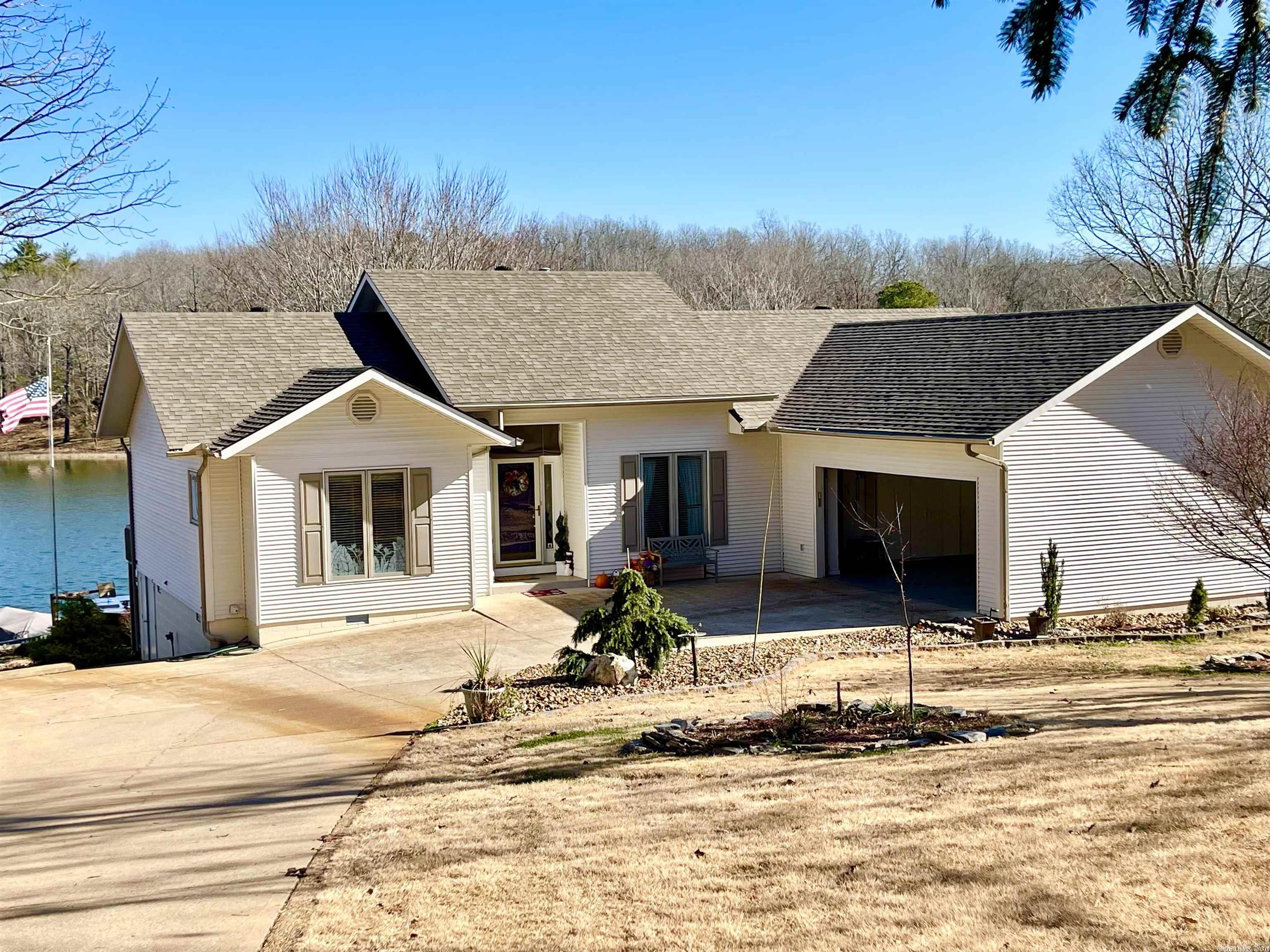 Navajo Third - Residential