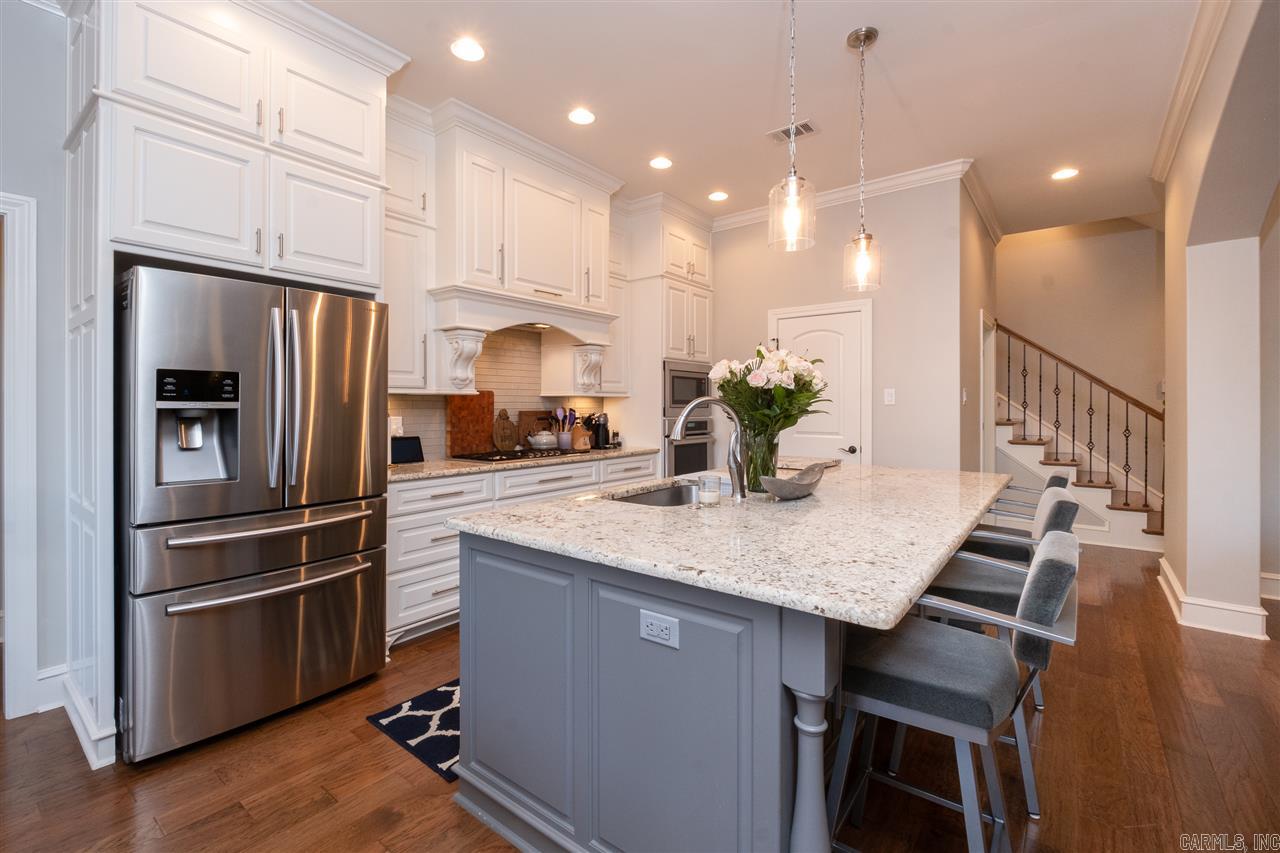 WOODLANDS EDGE - Residential