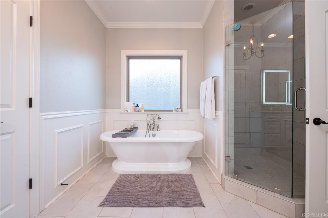 WOODLANDS EDGE - Residential