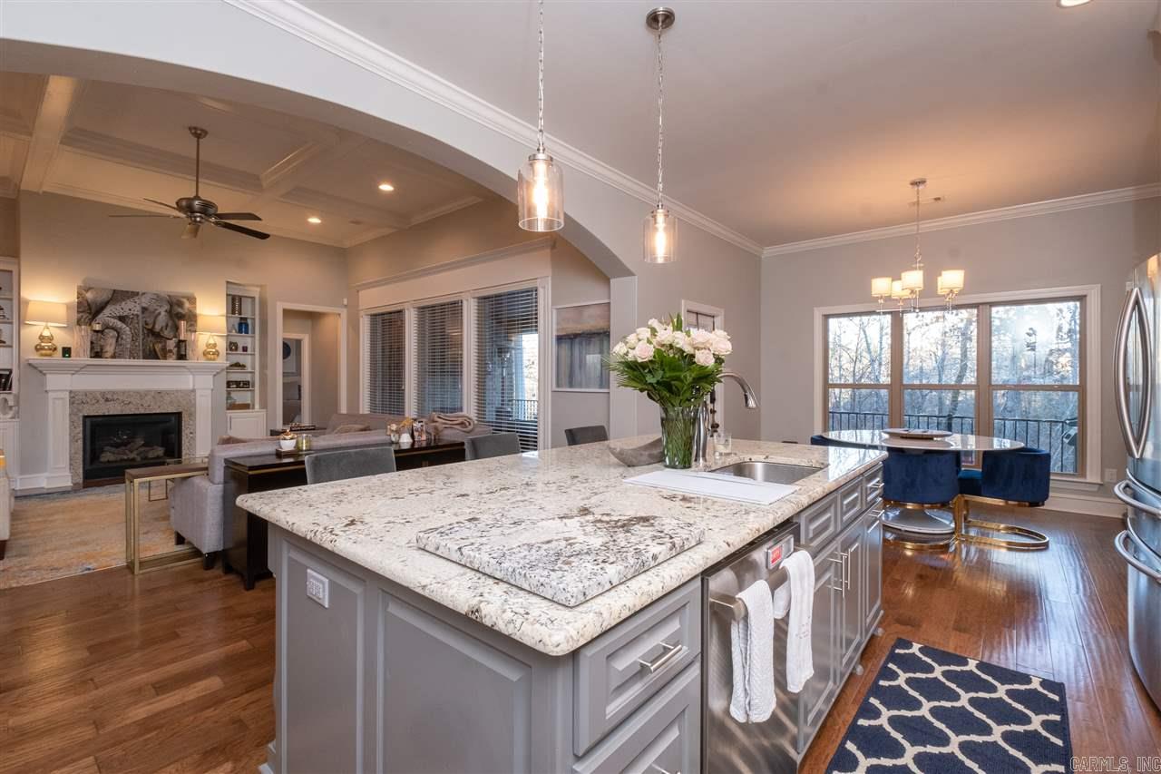 WOODLANDS EDGE - Residential