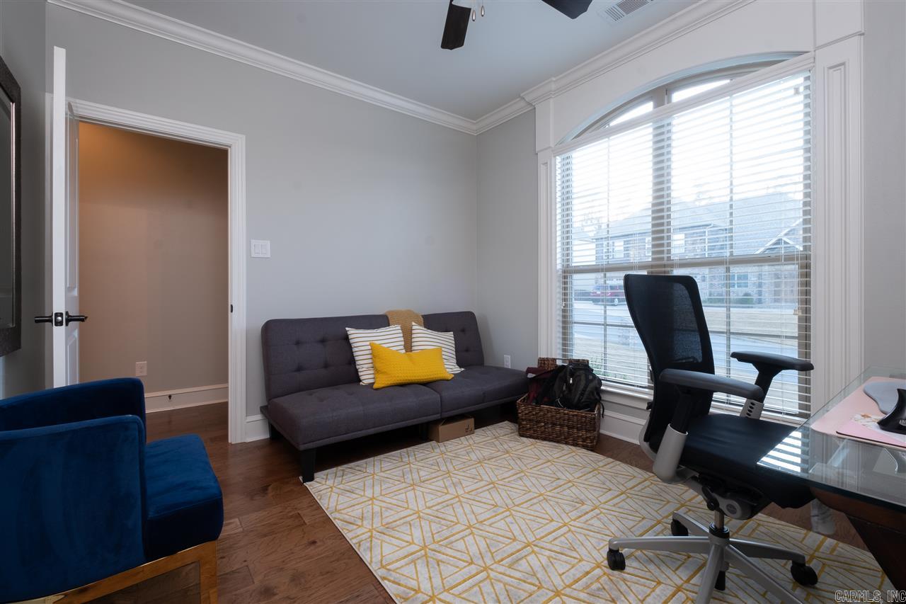 WOODLANDS EDGE - Residential