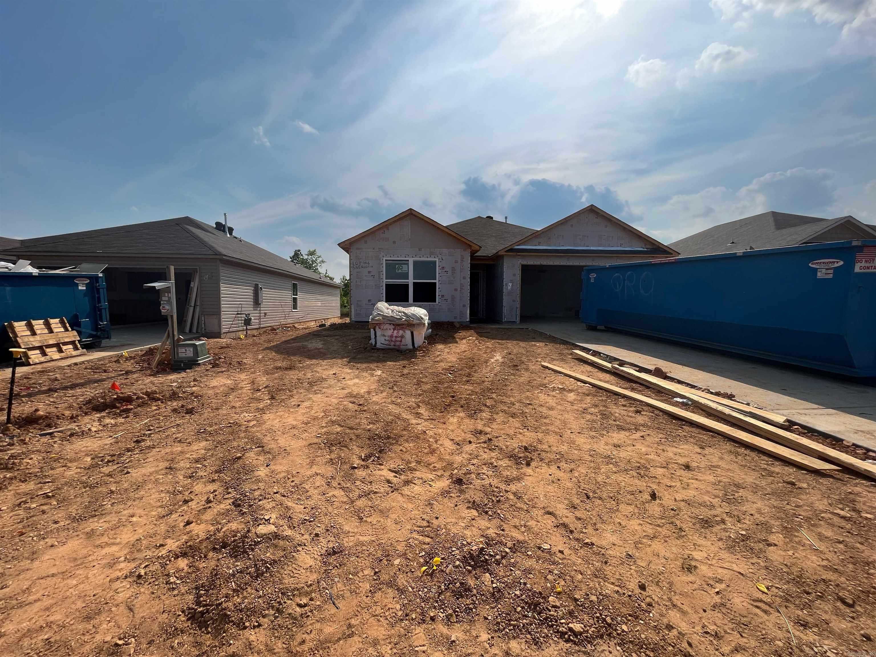 THE MEADOWS - Residential