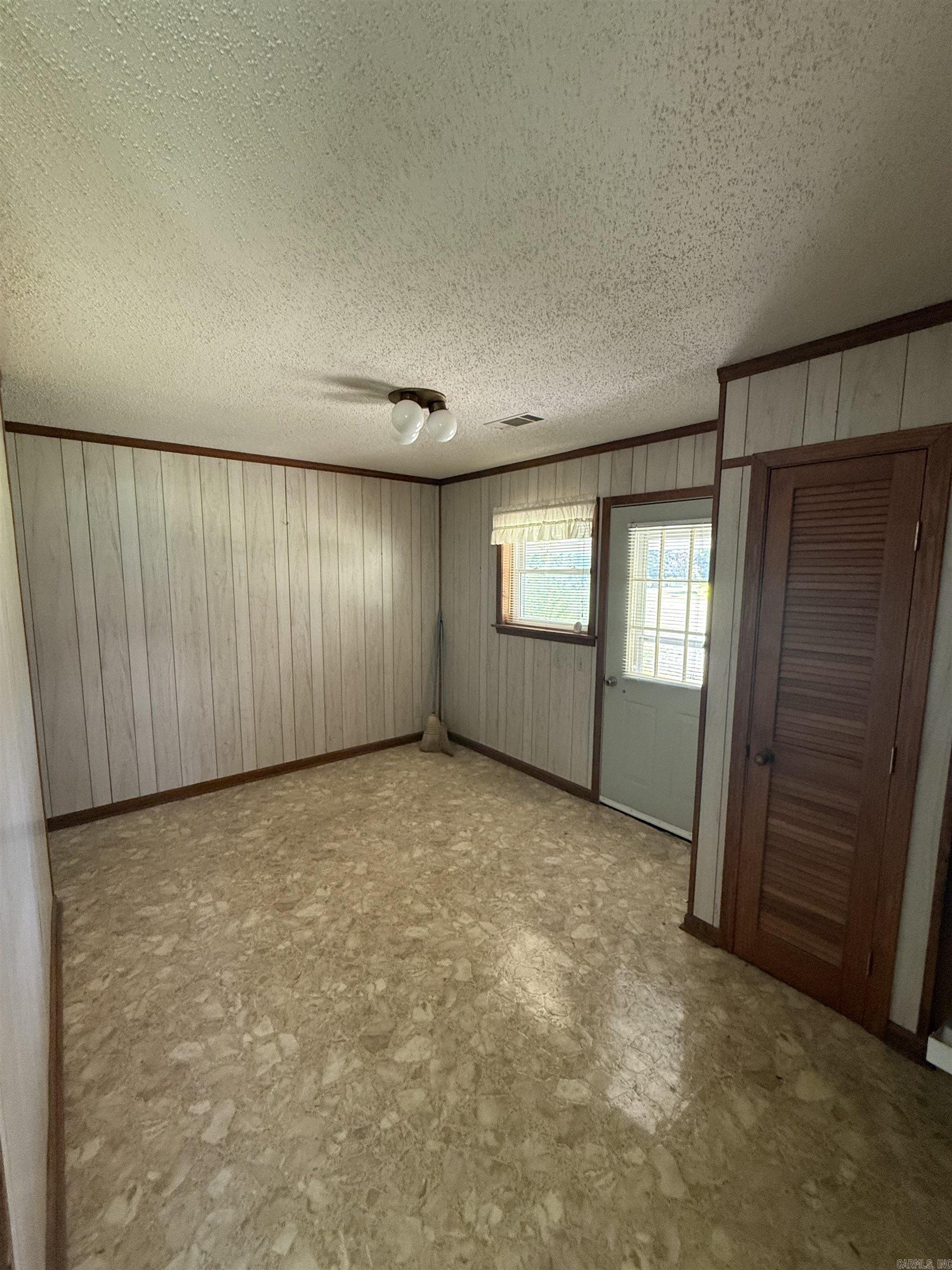 Clinton Original - Residential