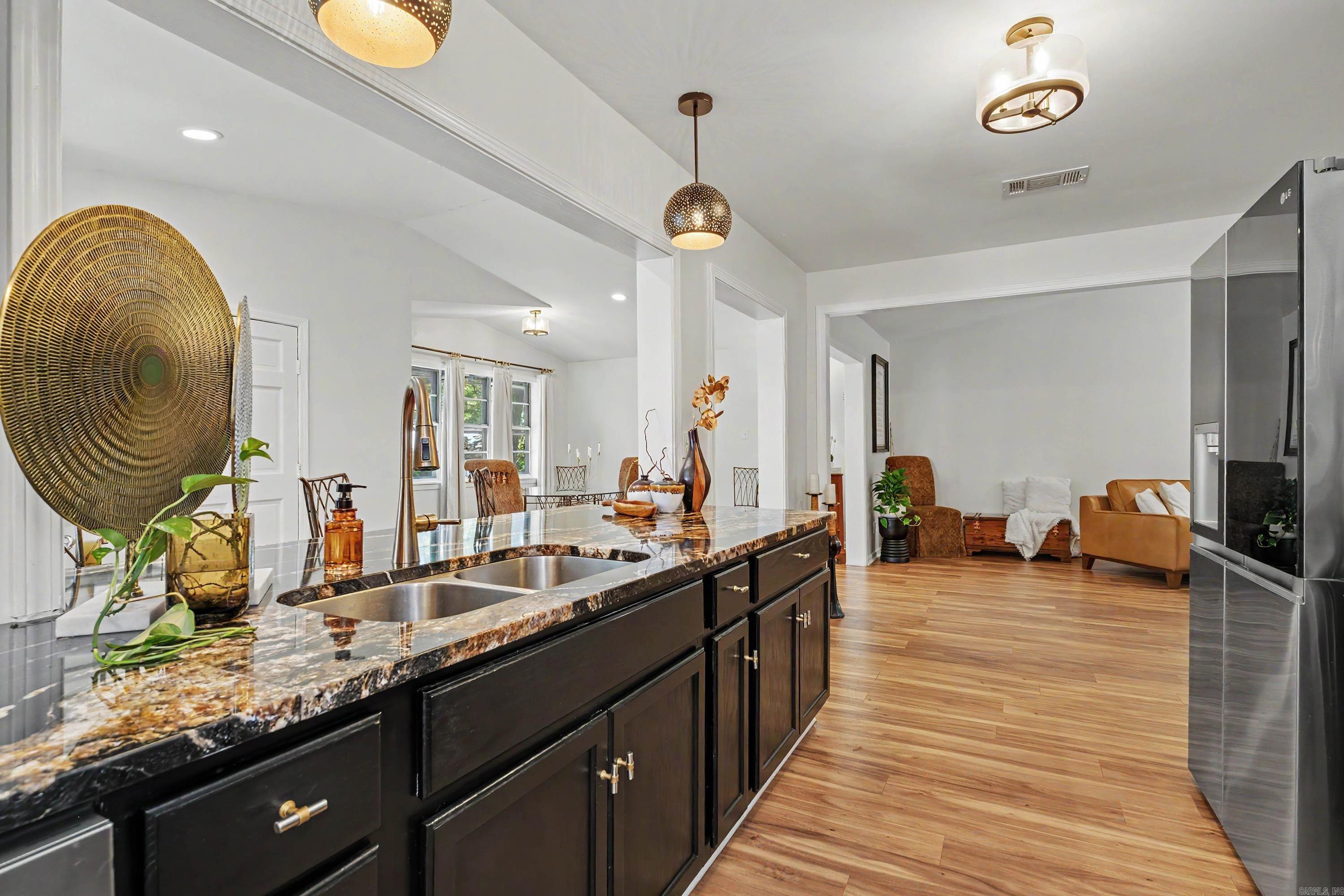 INDIAN HILLS - Residential