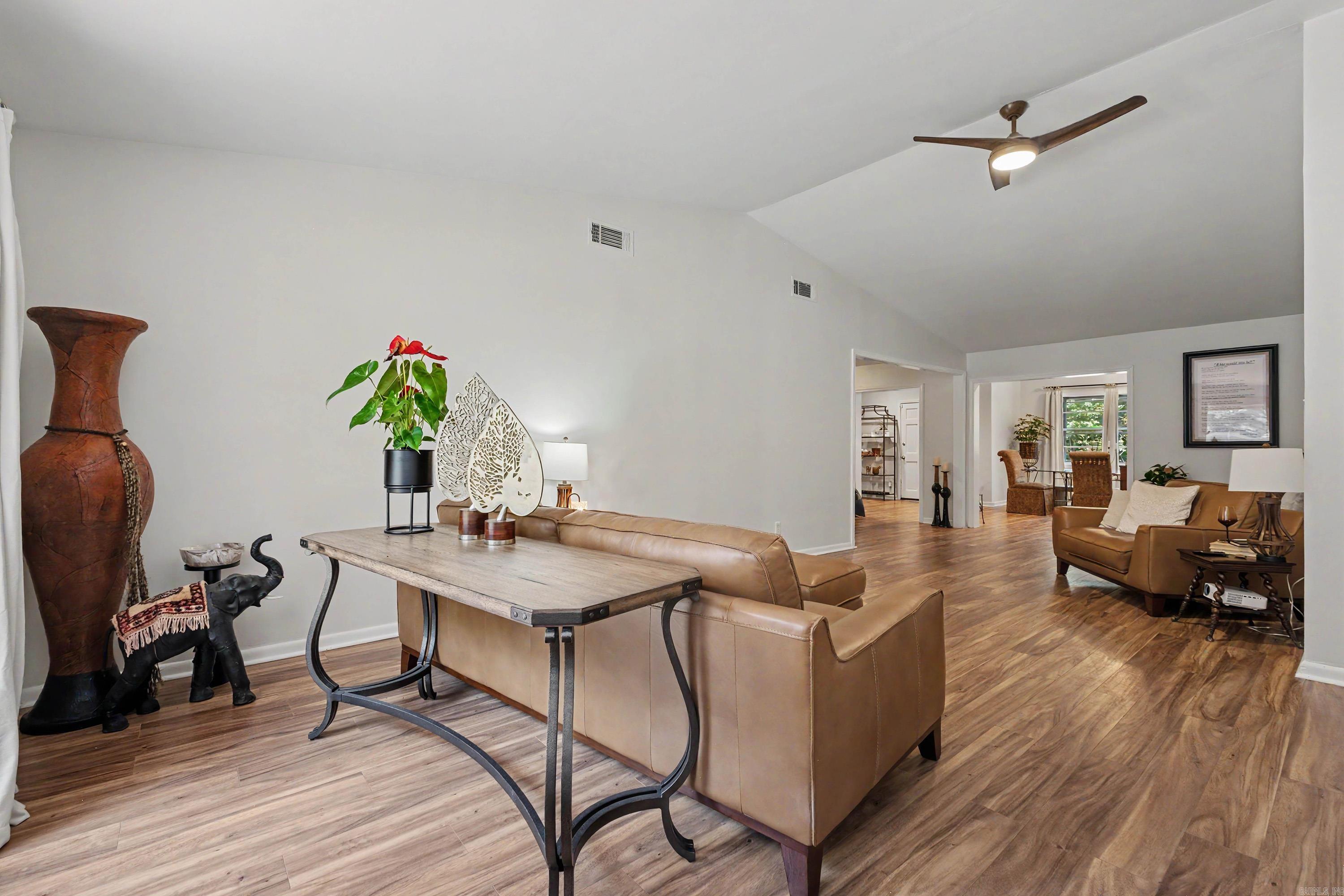 INDIAN HILLS - Residential