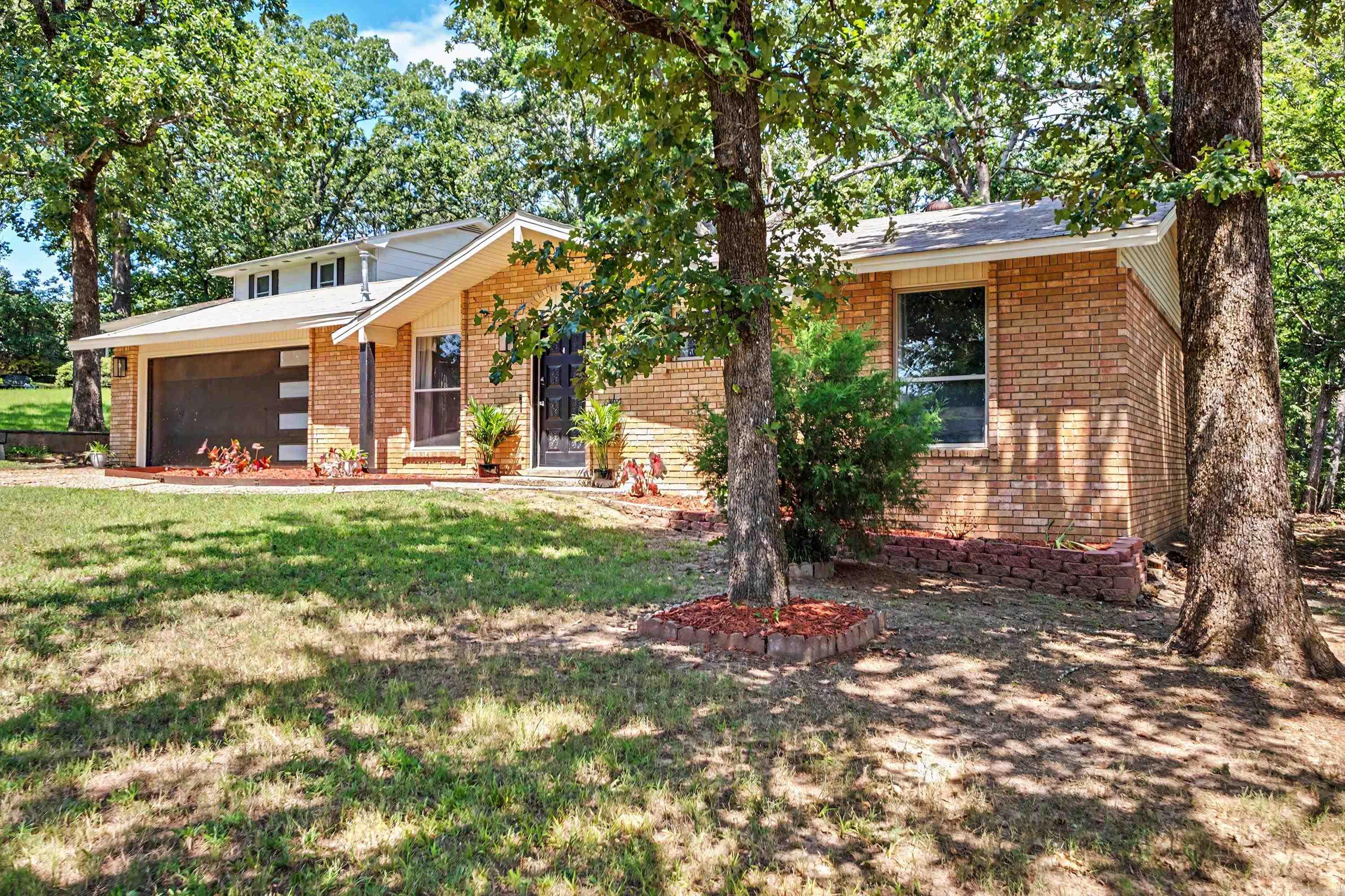 INDIAN HILLS - Residential