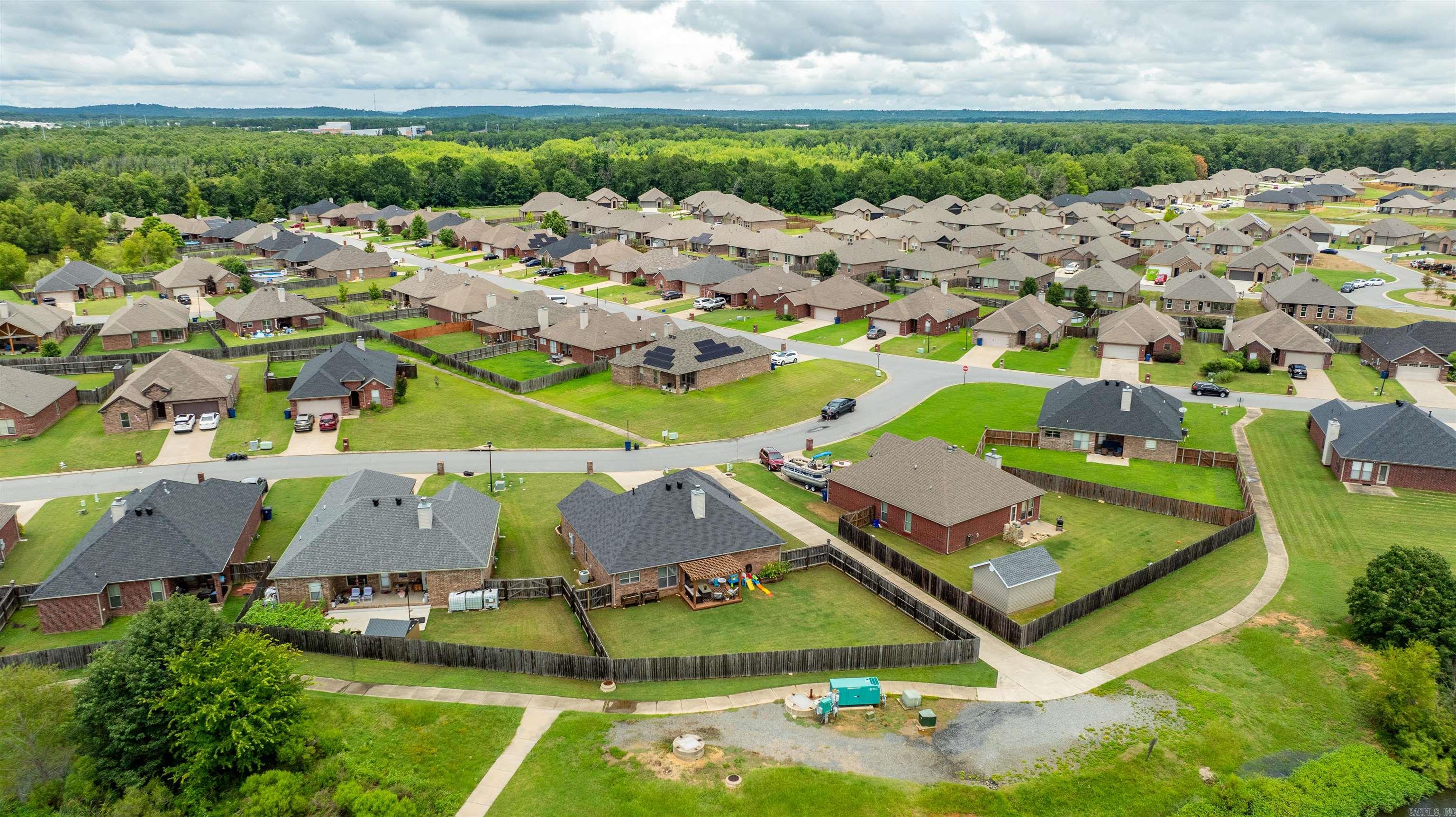 COUNTRY CLUB OF ARK THE - Residential
