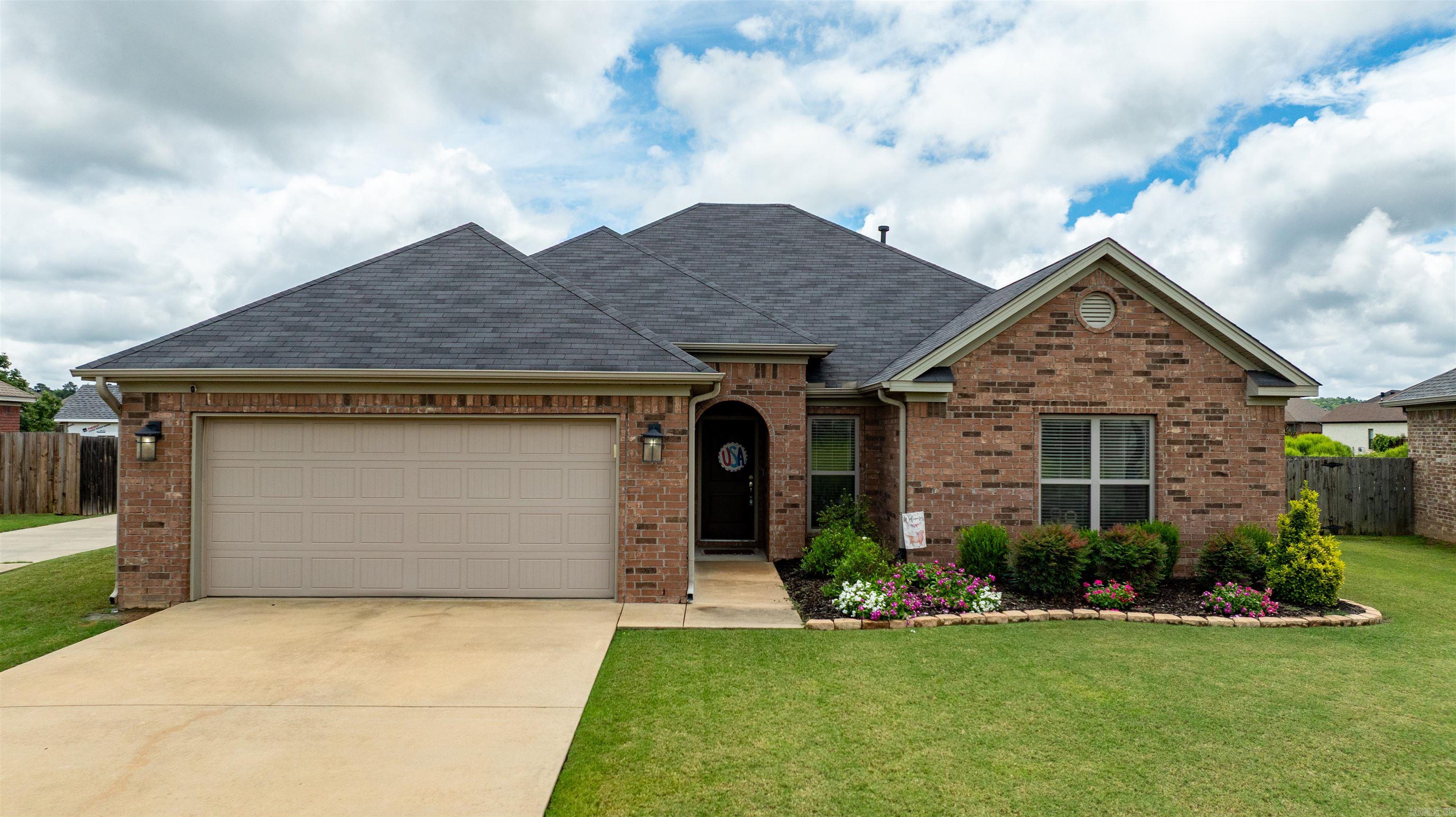 COUNTRY CLUB OF ARK THE - Residential