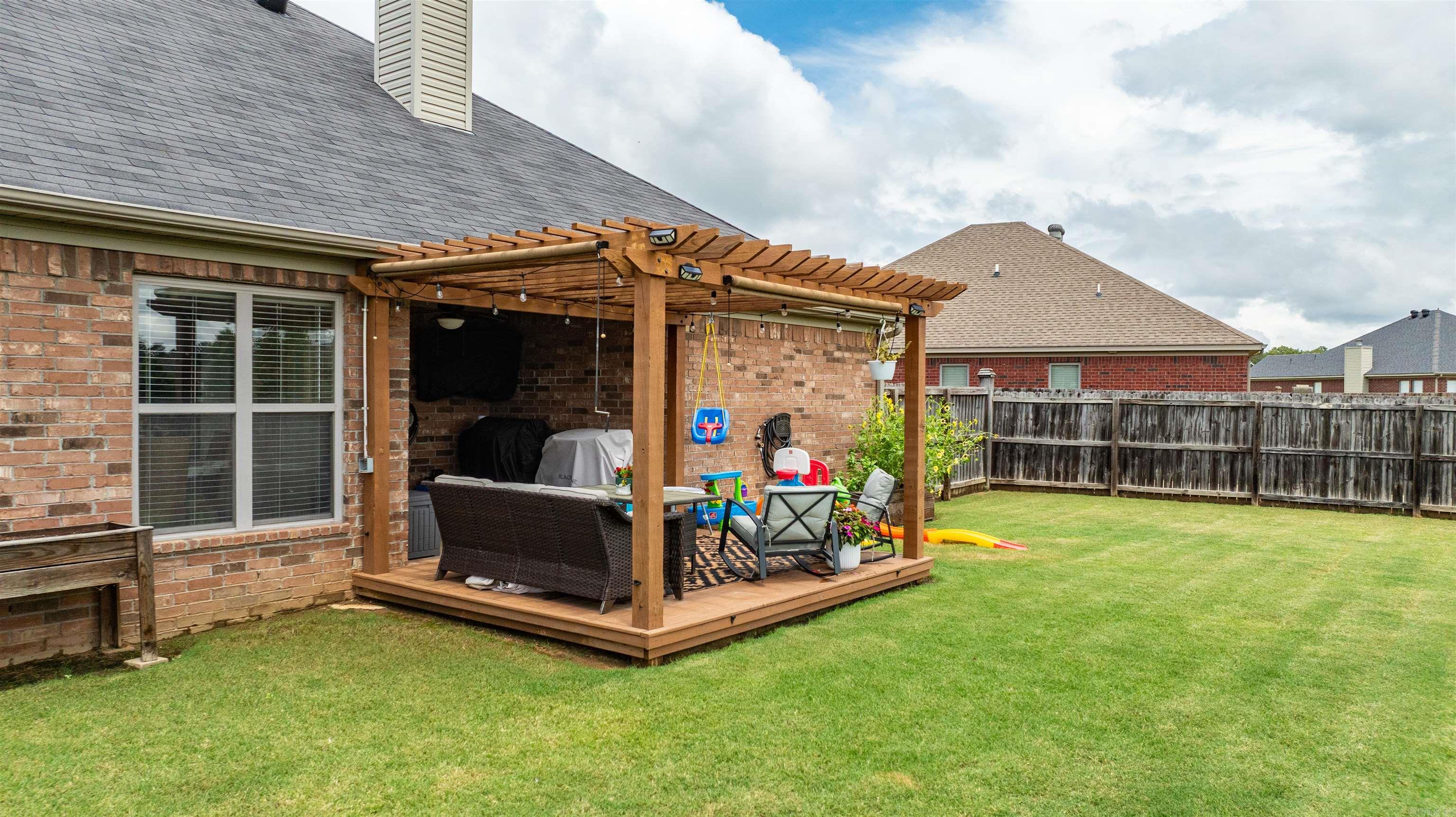 COUNTRY CLUB OF ARK THE - Residential