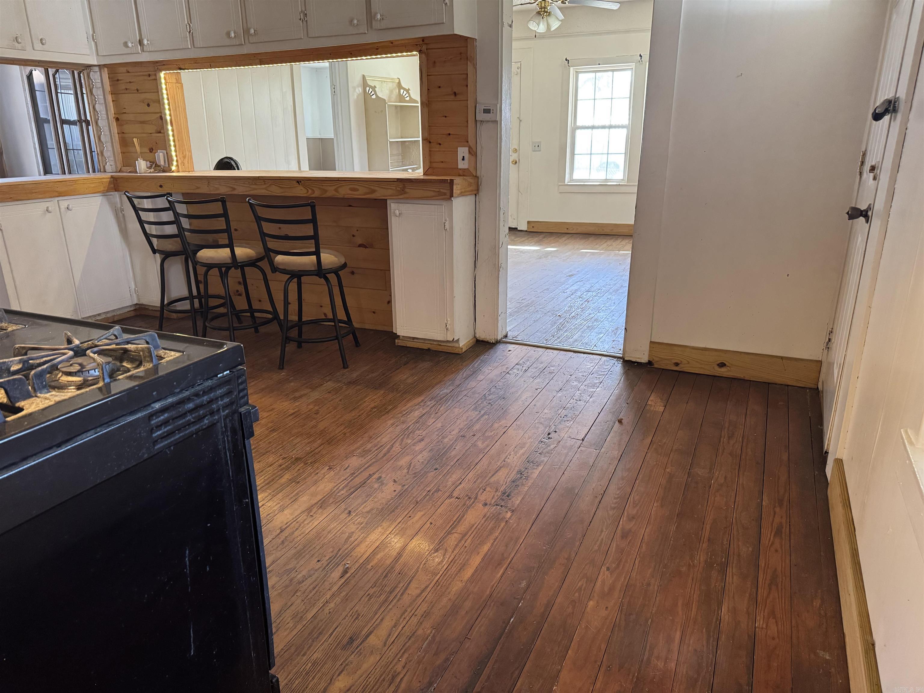 HOLFORD ADDN - Residential