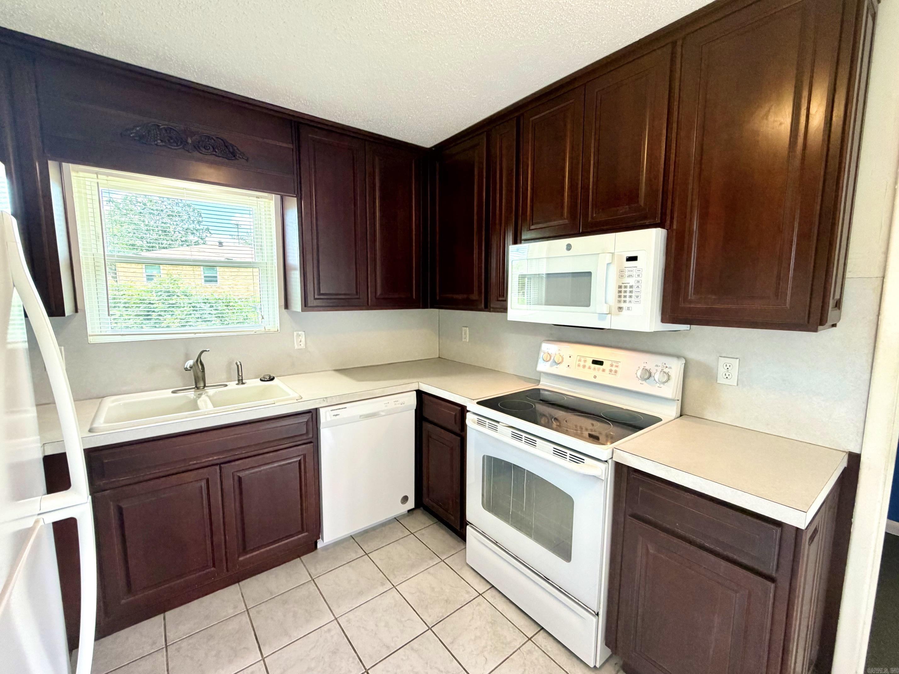 PARK TERRACE - Residential