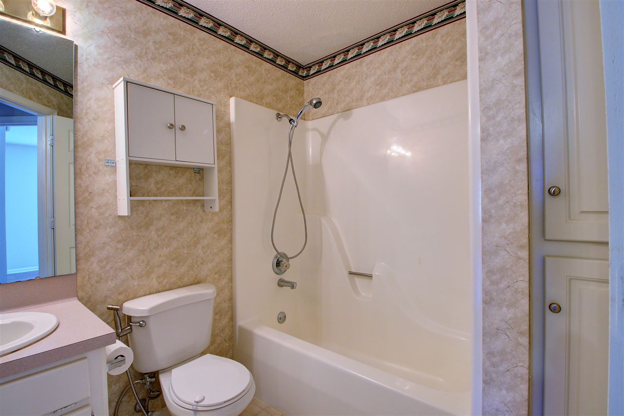WOODLAND HILLS ESTATES - Residential