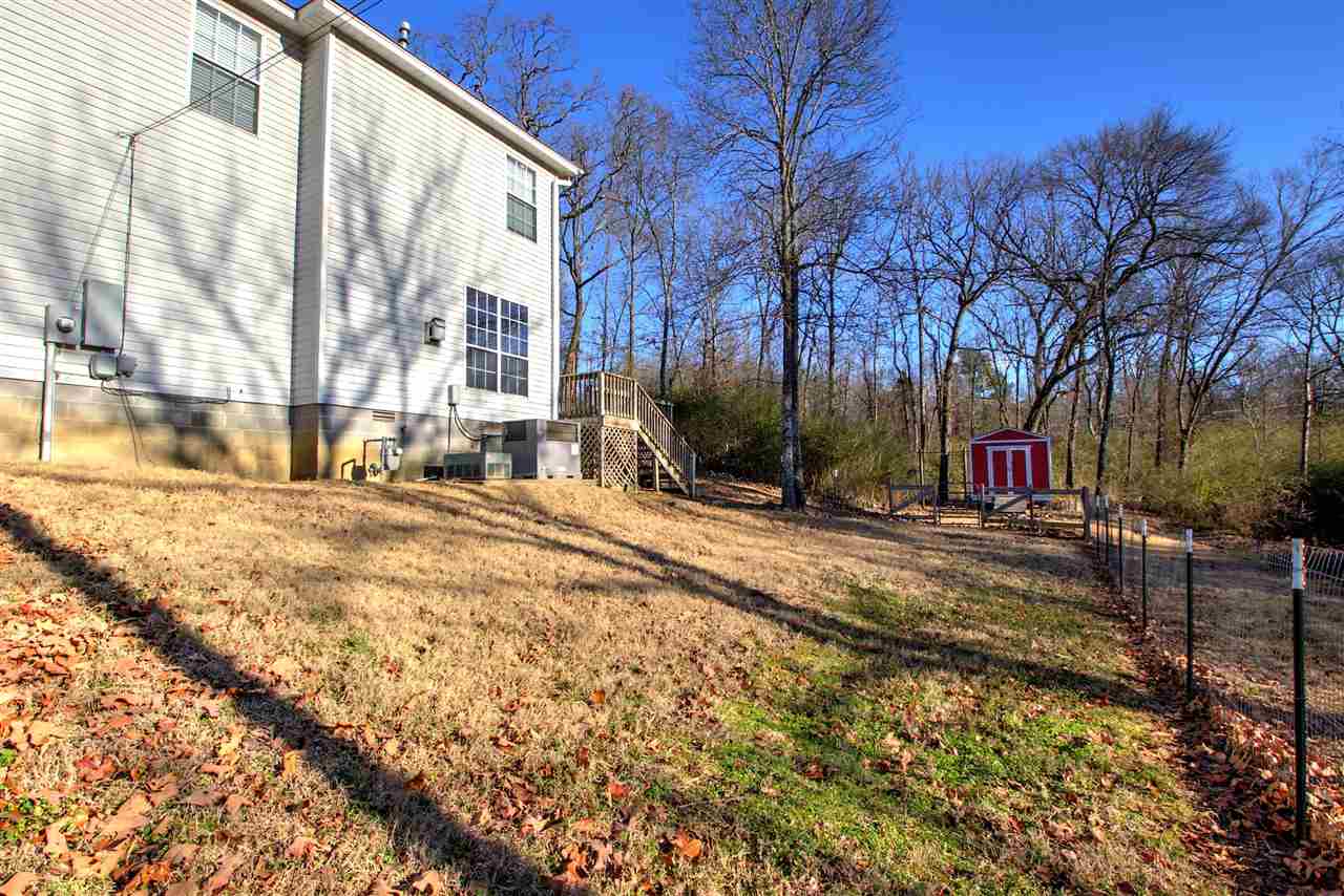WOODLAND HILLS ESTATES - Residential