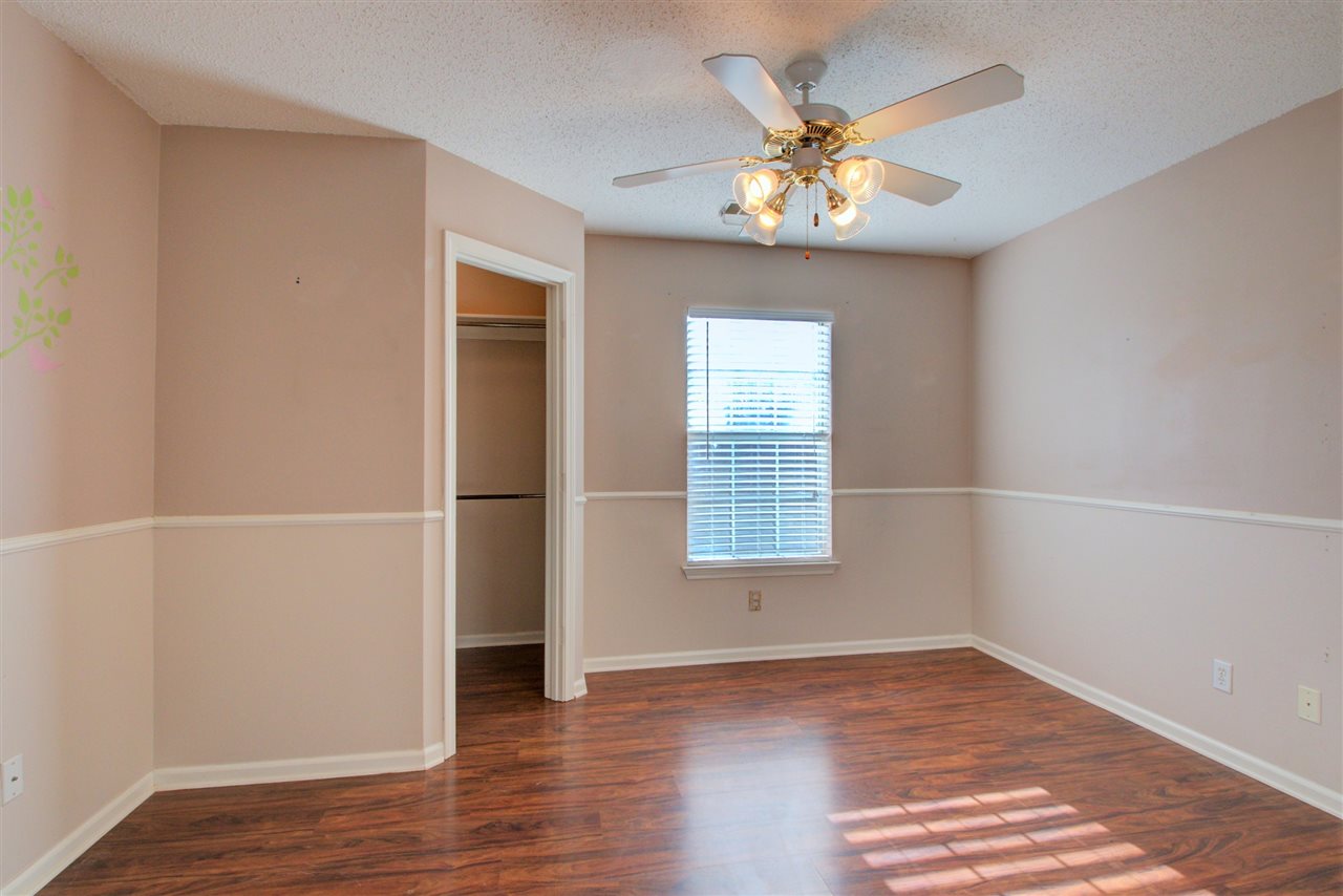 WOODLAND HILLS ESTATES - Residential