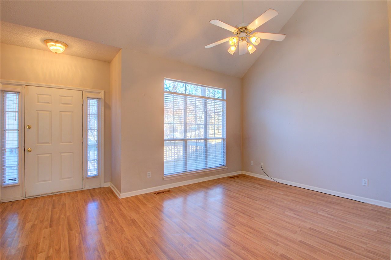 WOODLAND HILLS ESTATES - Residential