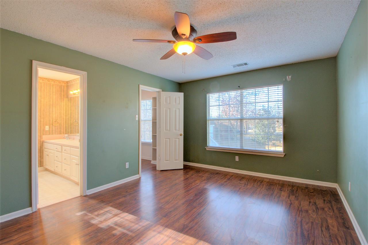 WOODLAND HILLS ESTATES - Residential